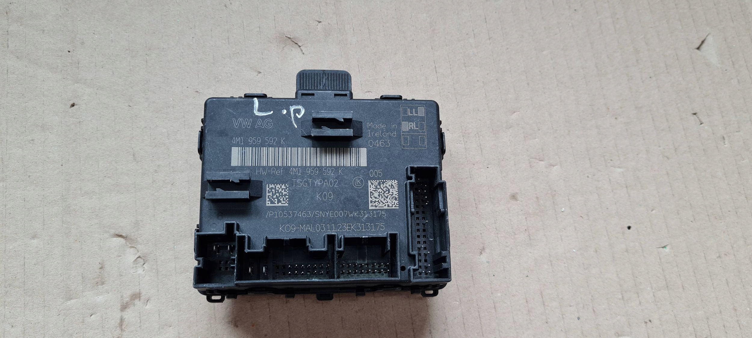 SQ8 4M RSQ8 Q8 module control unit door front 4M1959592K