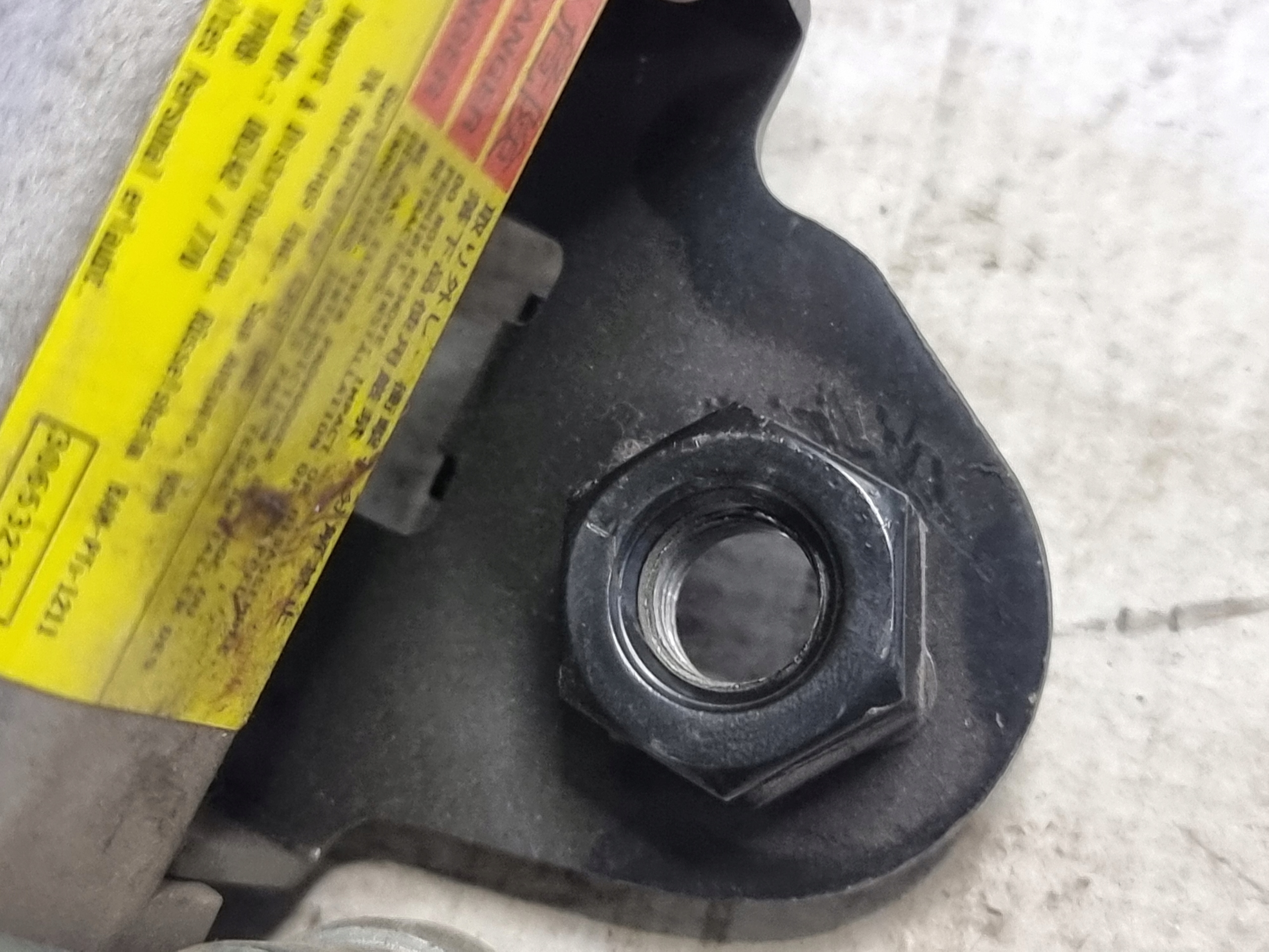 tension belt safety right front OE 3063932AA OPEL INSIGNIA A