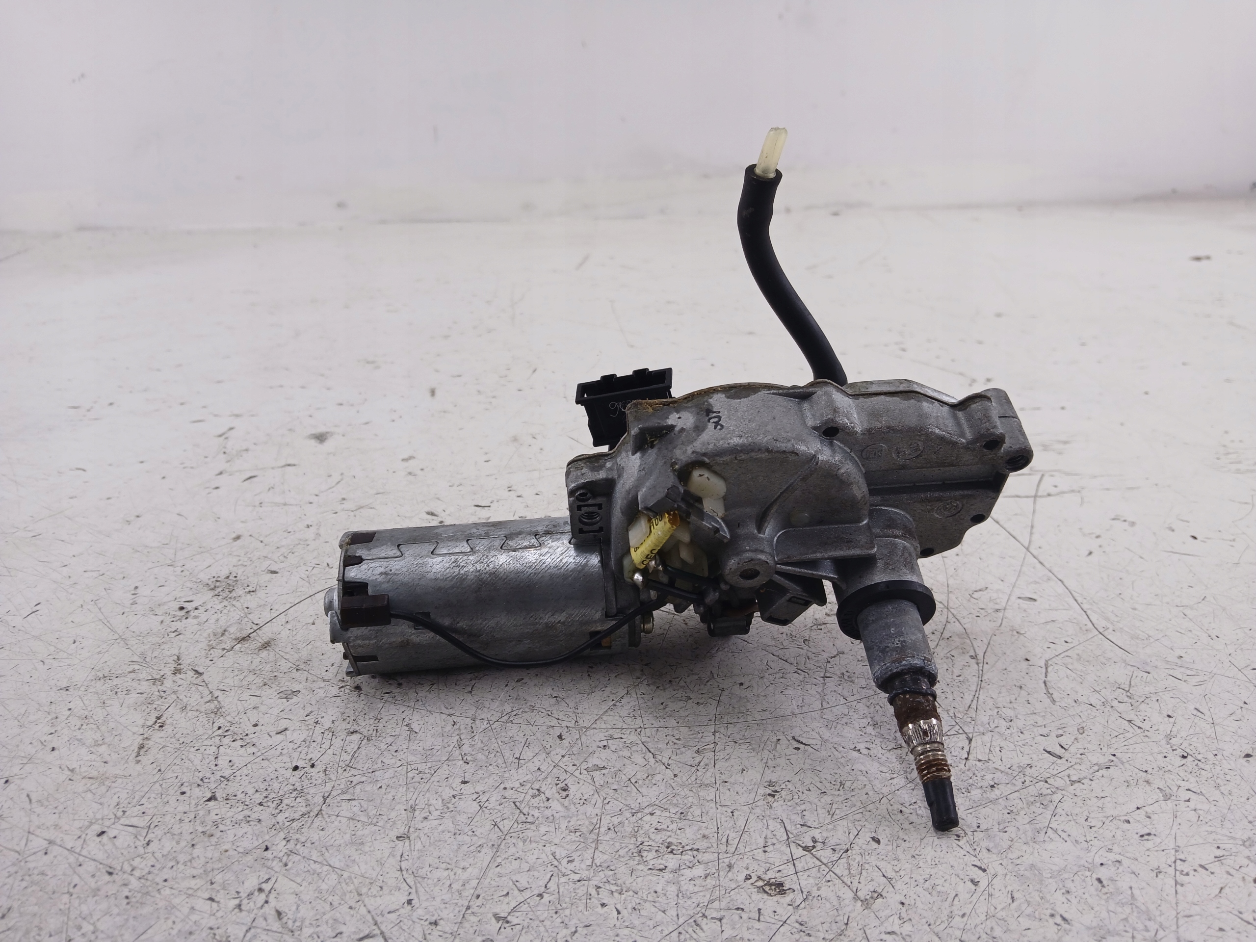 SEAT IBIZA II ablaktörlő hátsó 6K0955711A