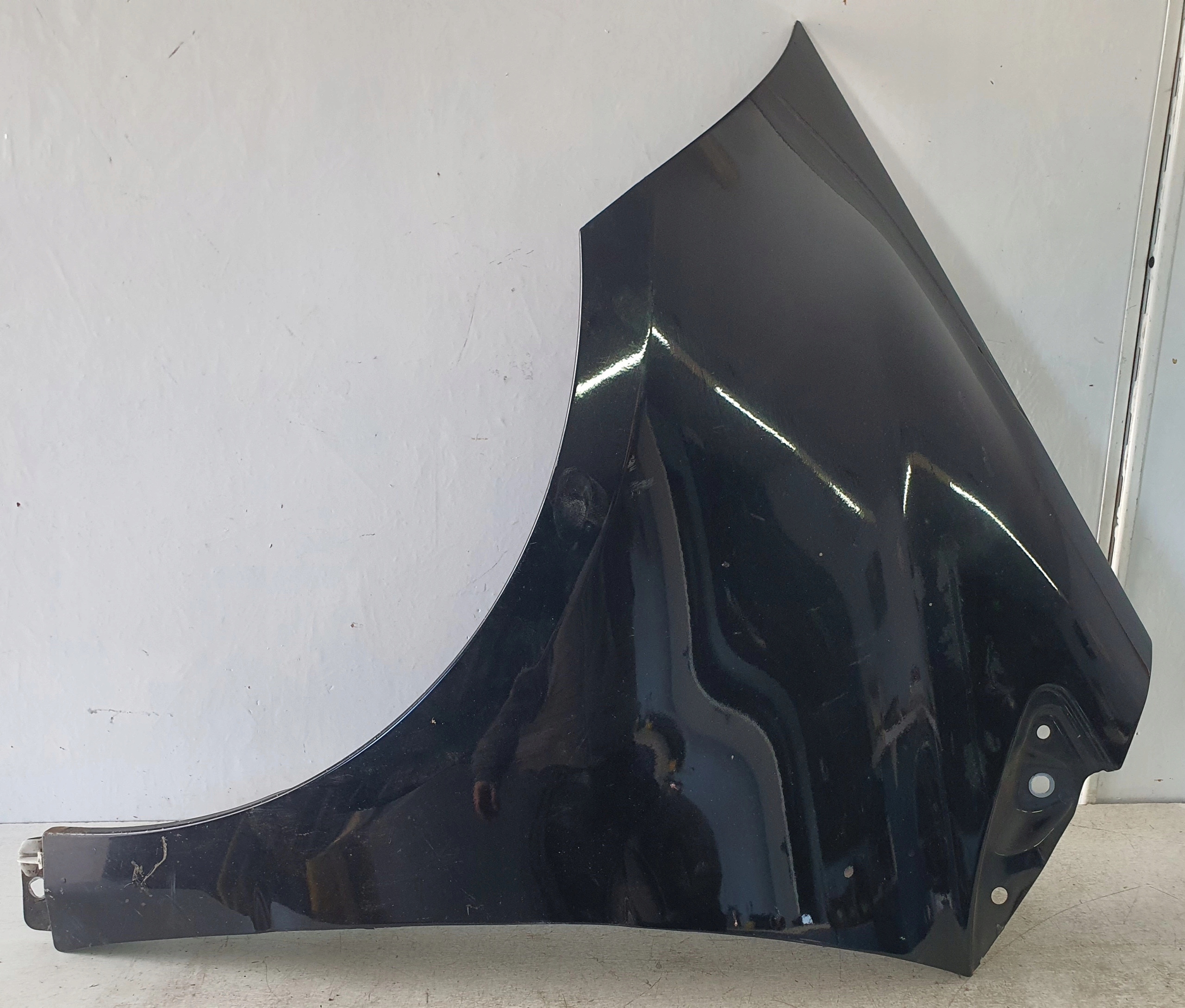 fender left Mercedes A 169 04