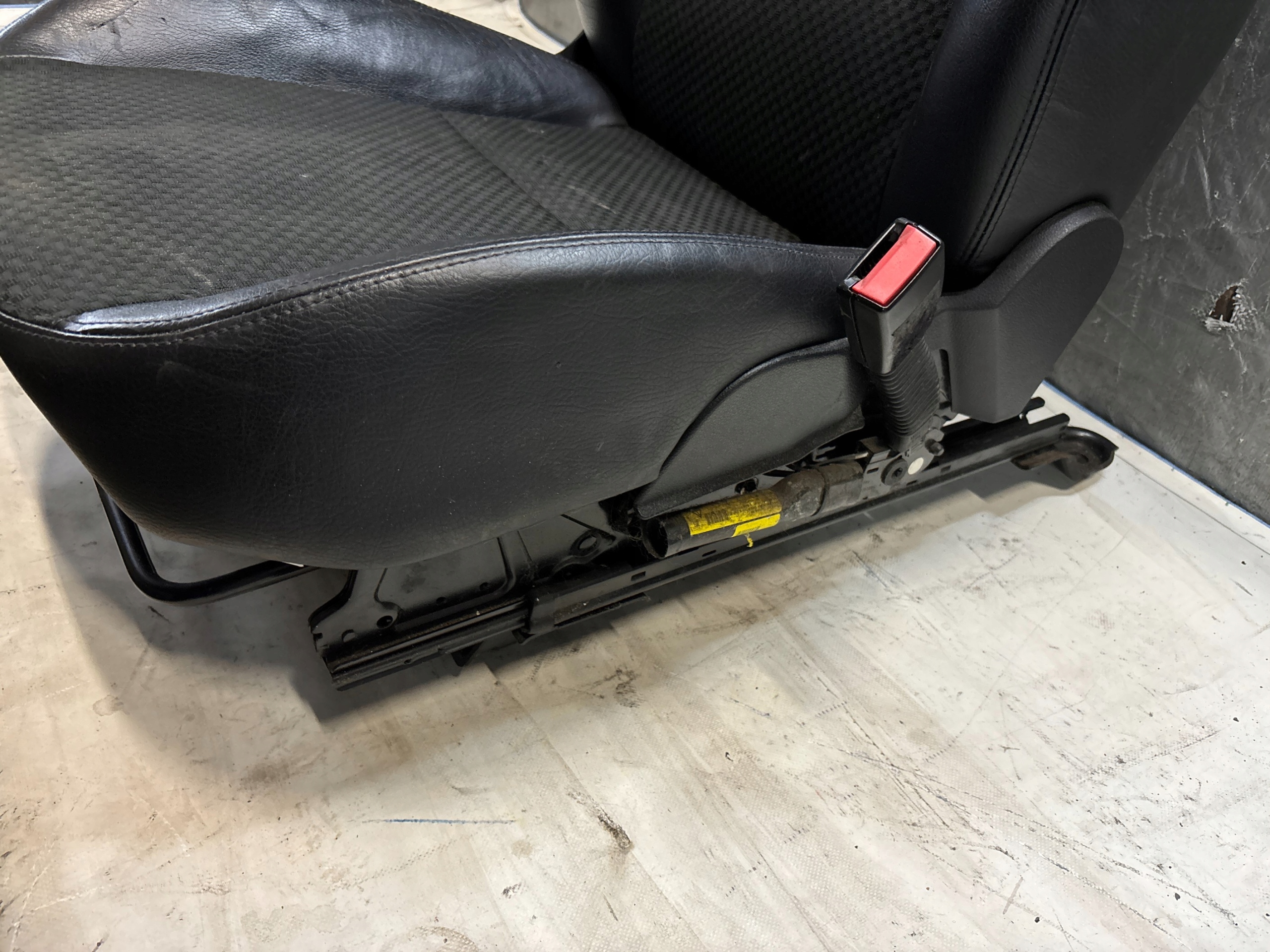Sitz rechts Halbleder Mazda 3 BK HB