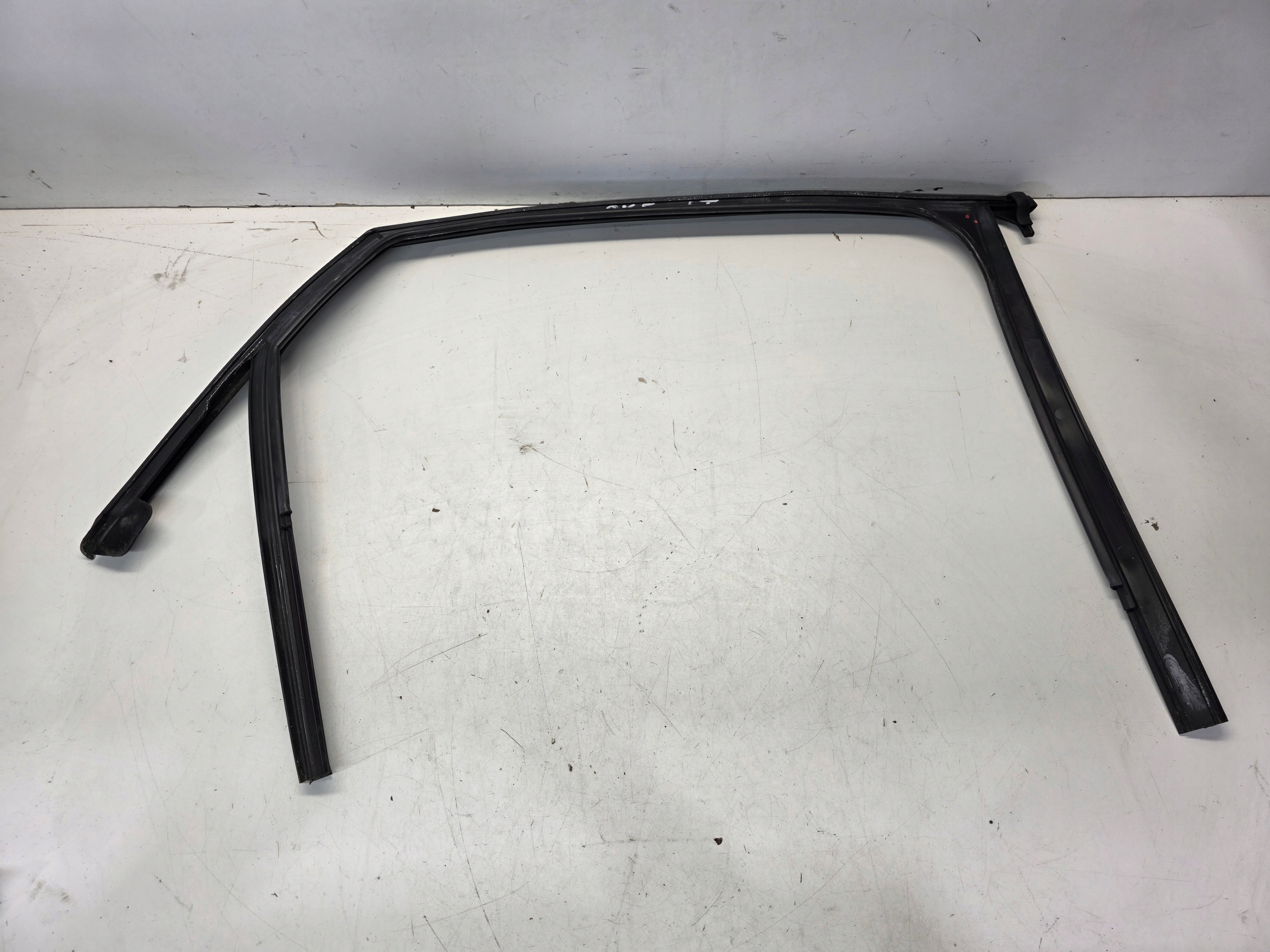 Dichtsatz Tür links heck AUDI A4 B8 Sedan 8K5839439F