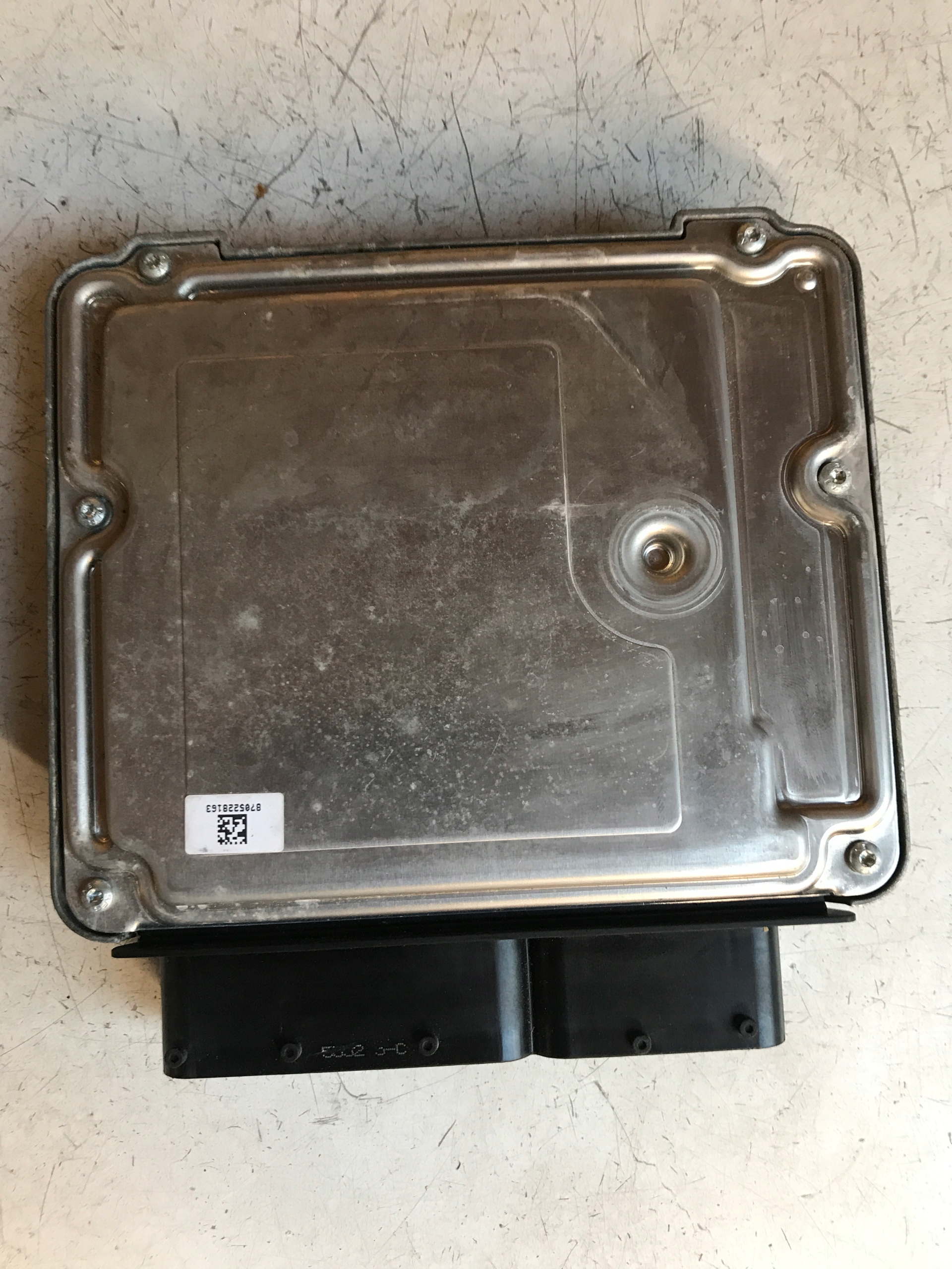 computer control unit of the engine CORSA D 55593981