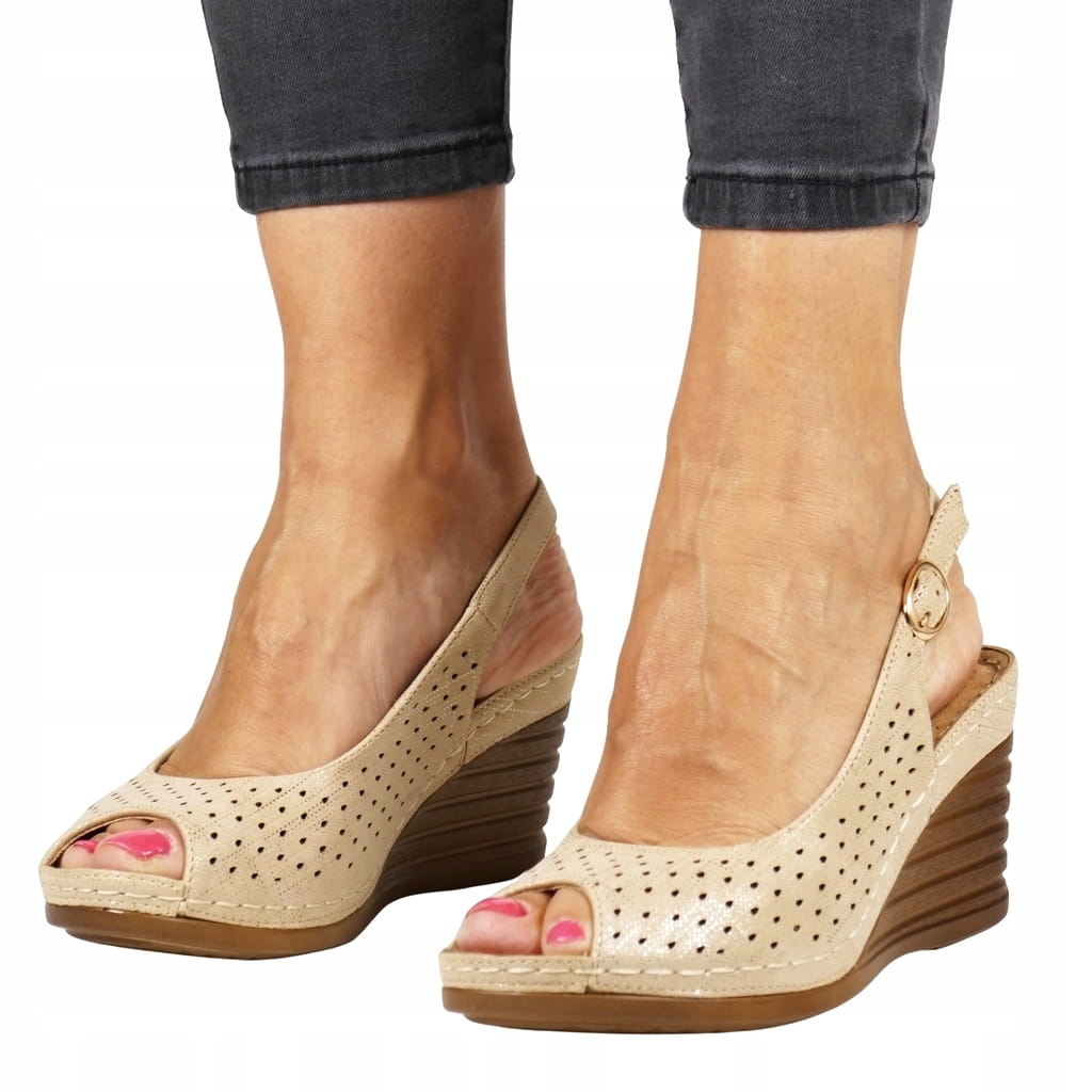 Béžové Dámské Sandály Na Pohodlném Podpatku S Měkkou Vložkou A Křížkem 40