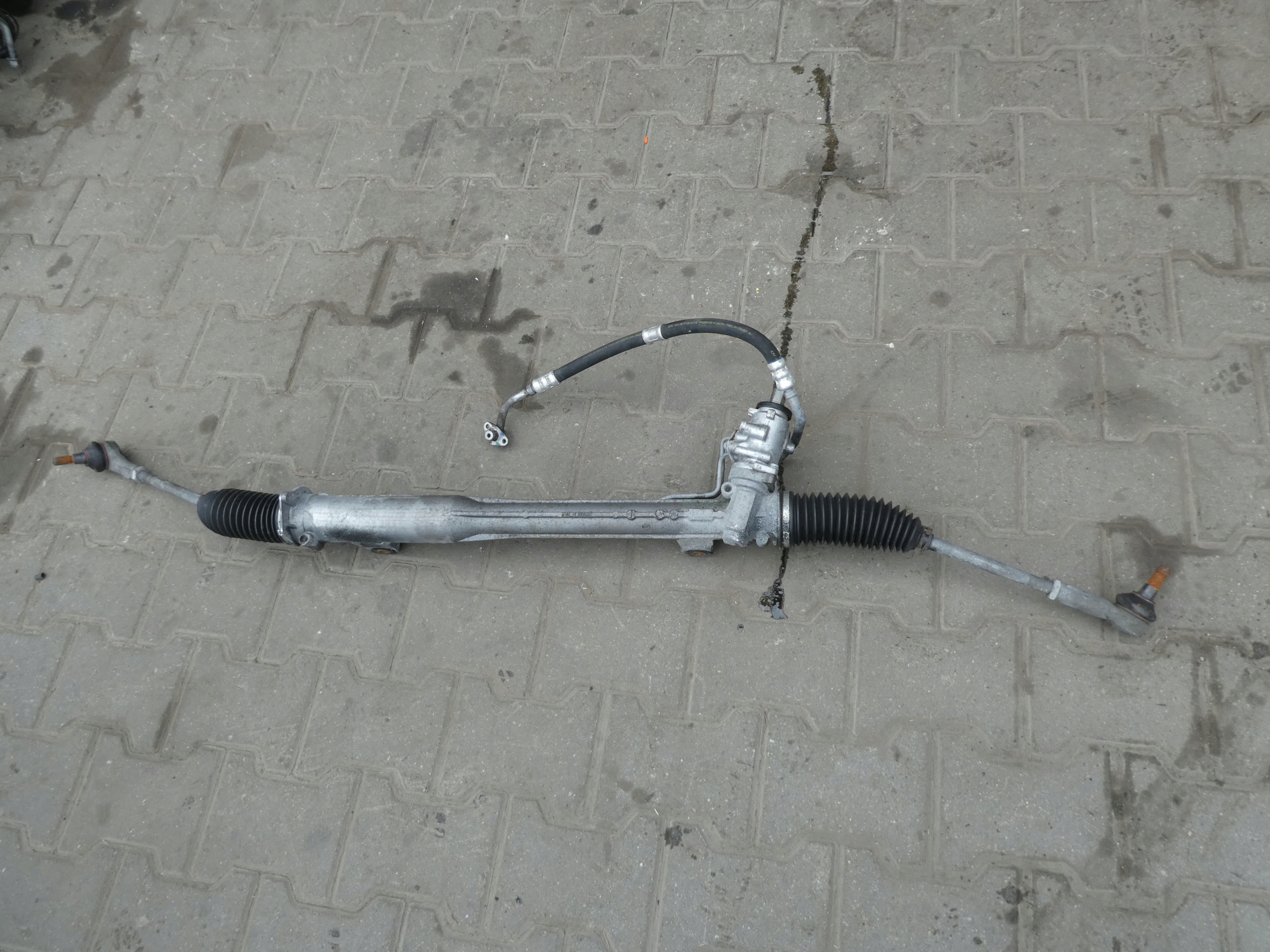 VW AMAROK 2H1422055C BOÎTER DIRECTION