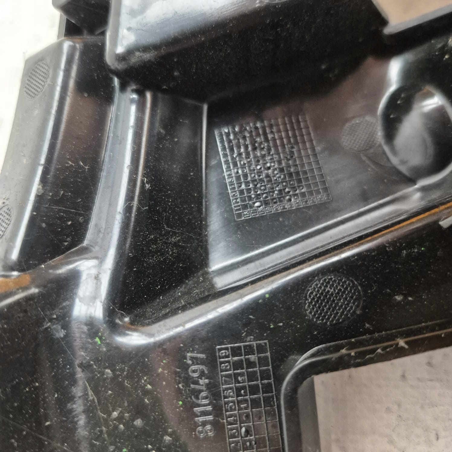 SKODA KODIAQ left support holder GRILLA front front