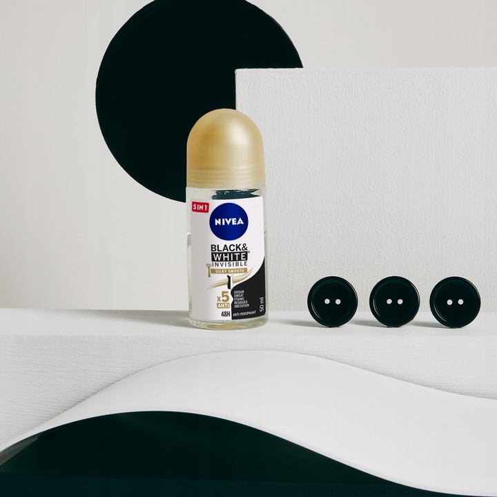 Antyperspirant Nivea Invisible B&W MIX kulka4x50ml Marka Nivea