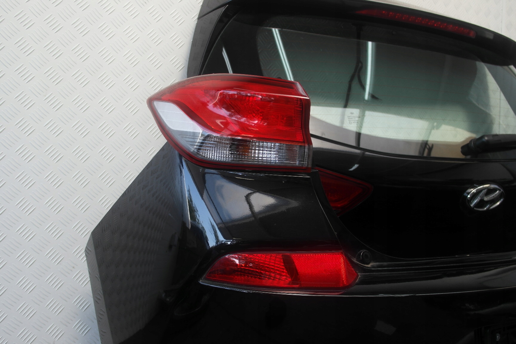 HYUNDAI i30 III 16-20 boot doors boot lights bumper supports sider PAE