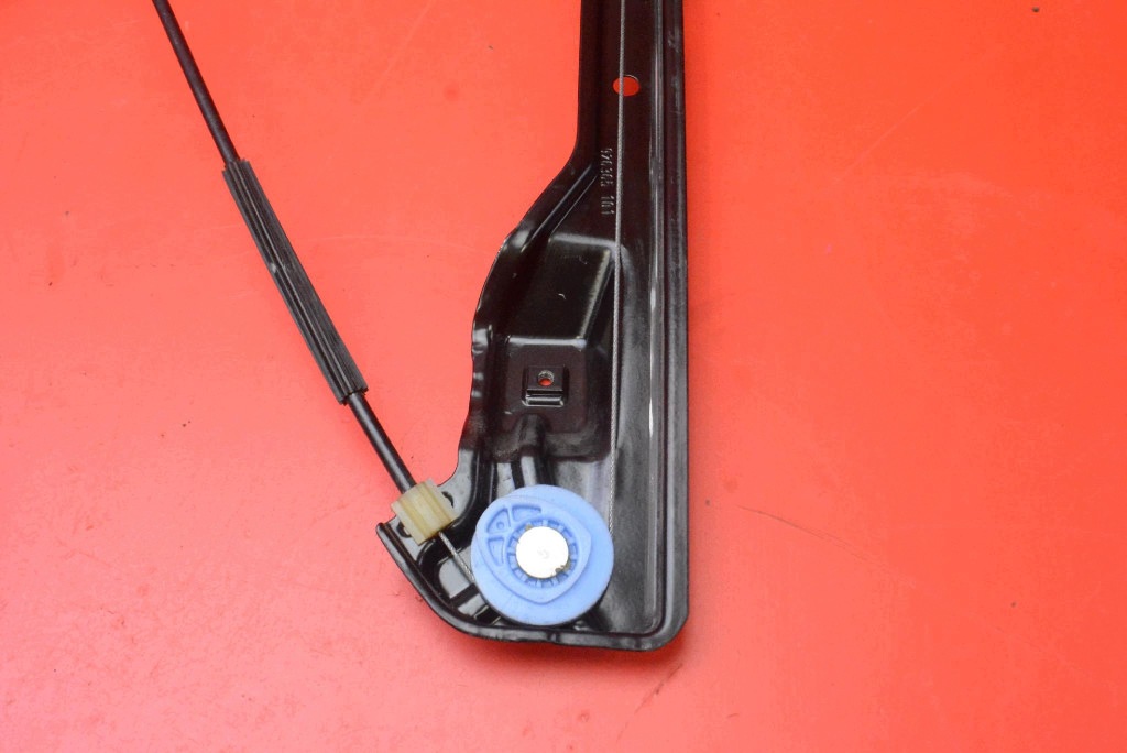window regulator left front EU 13260137 OPEL ZAFIRA C TOURER 12-16