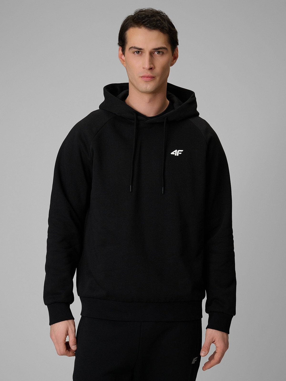 4F Tepláková Mikina Černá Regular Zateplená XL