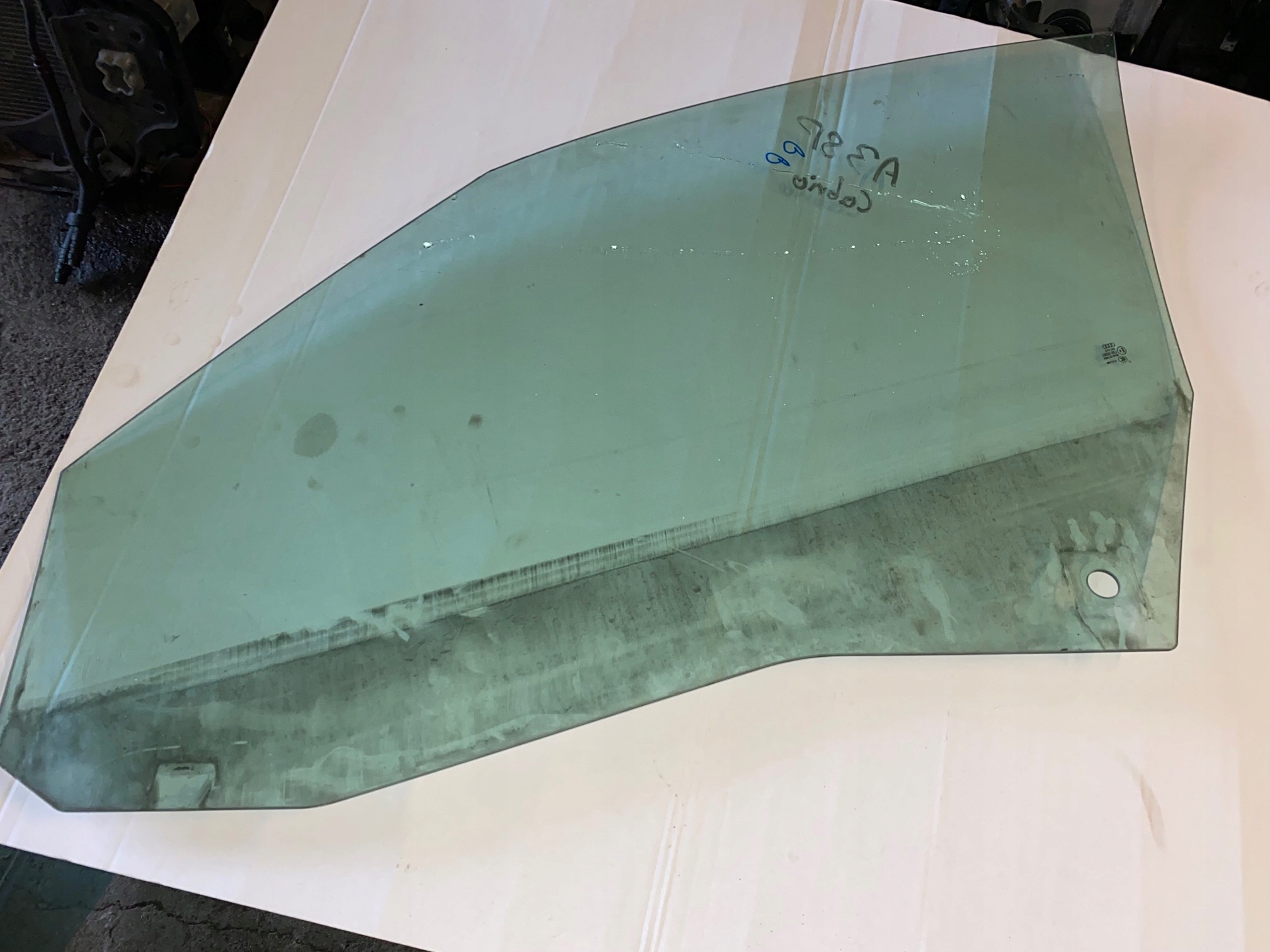AUDI A3 8P CABRIO window side right front