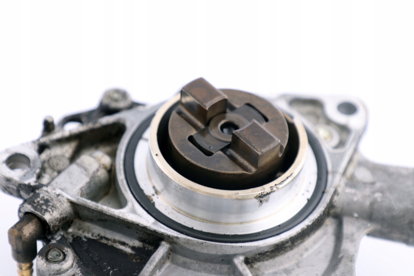 насос вакум MINI R56 N14B16 N14 1.6T