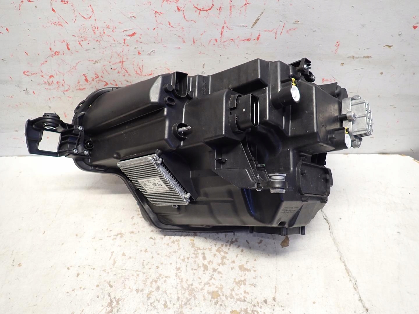 light front front right SKODA KAROQ LIFT 2021- FULL LED 57B941036