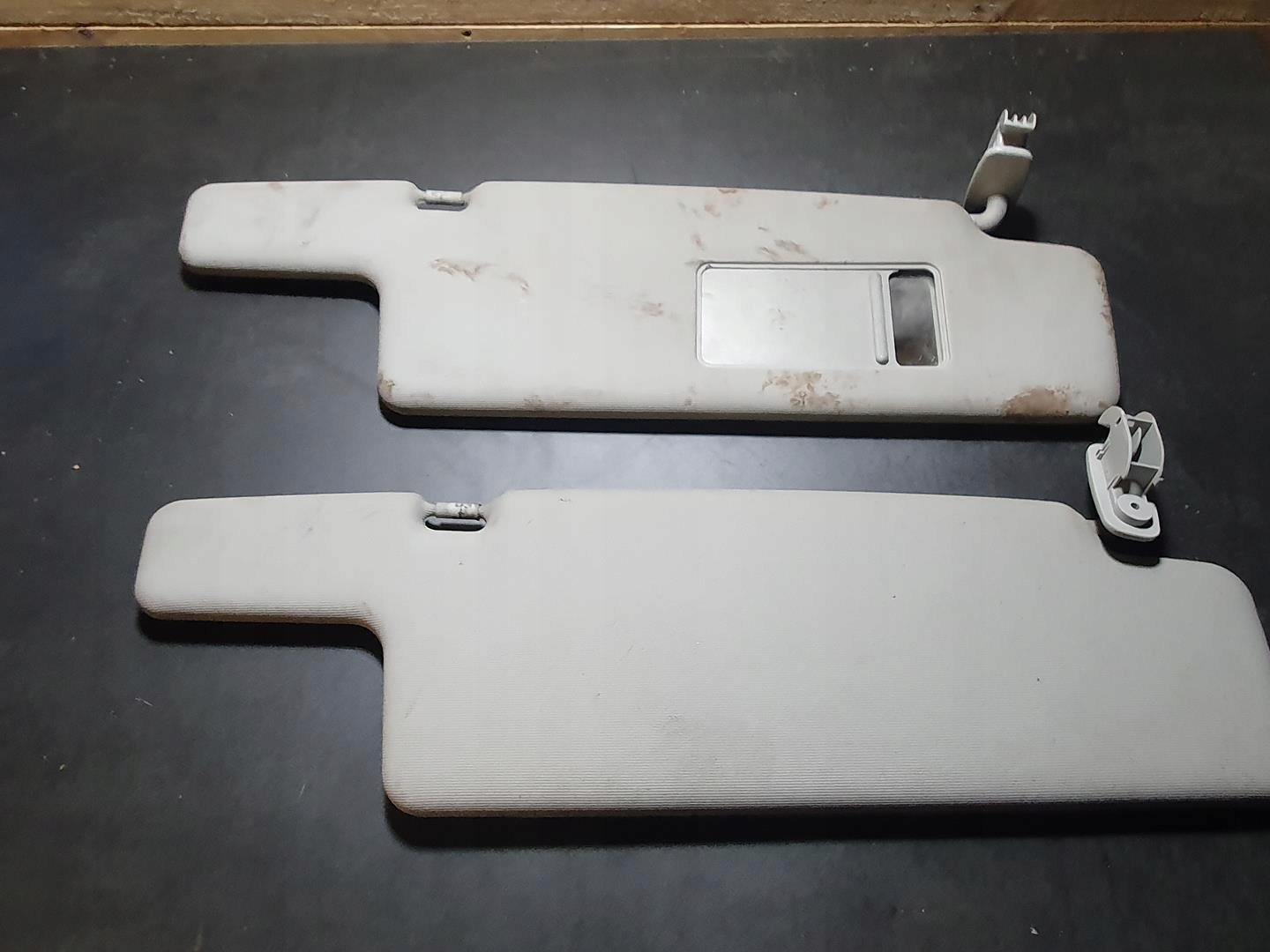 SKODA FABIA I универсал 1 под комплект 2 Штуки оригинал