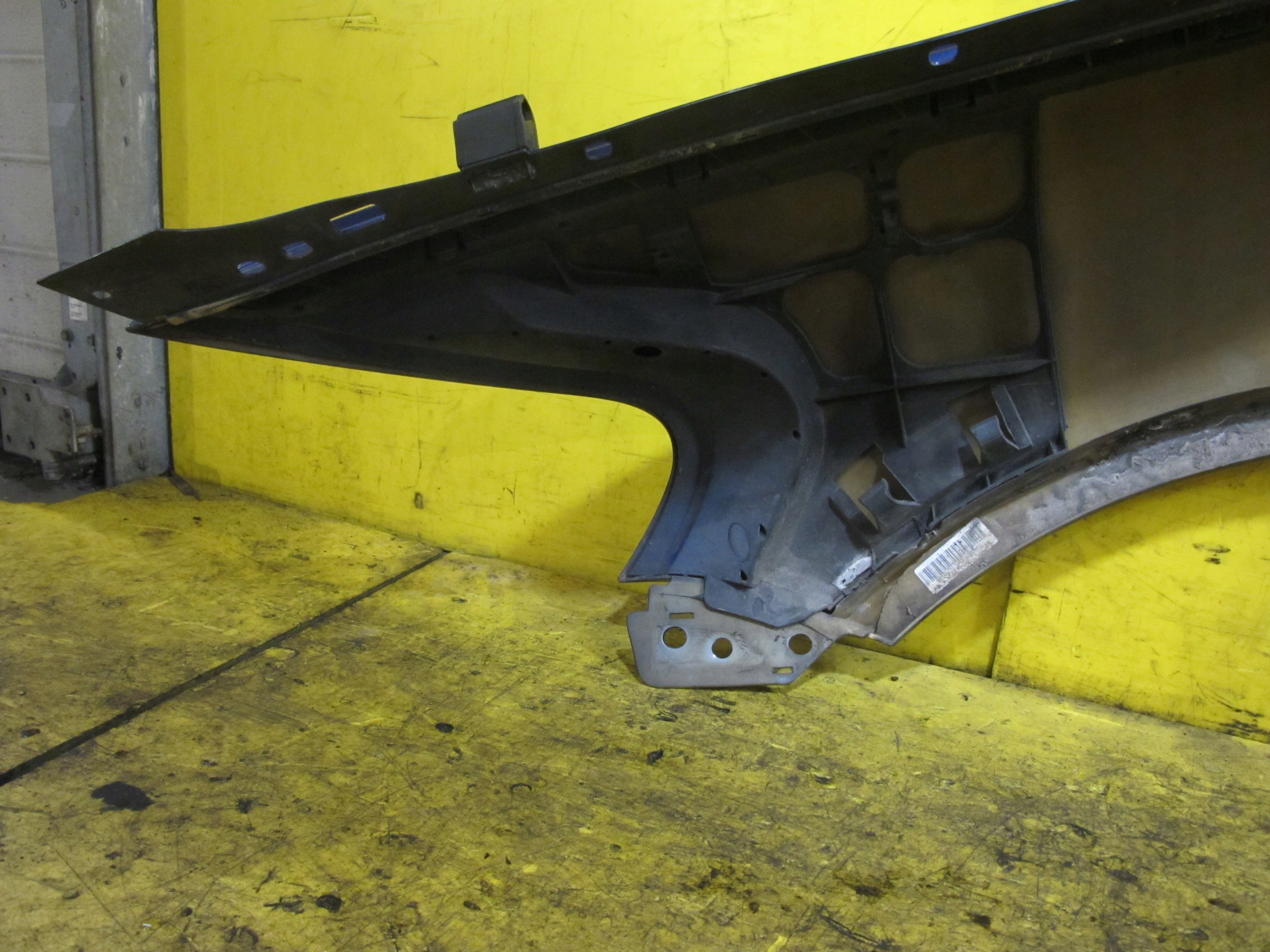 VW TOUAREG 7LA 02-07 fender right front LD5Q