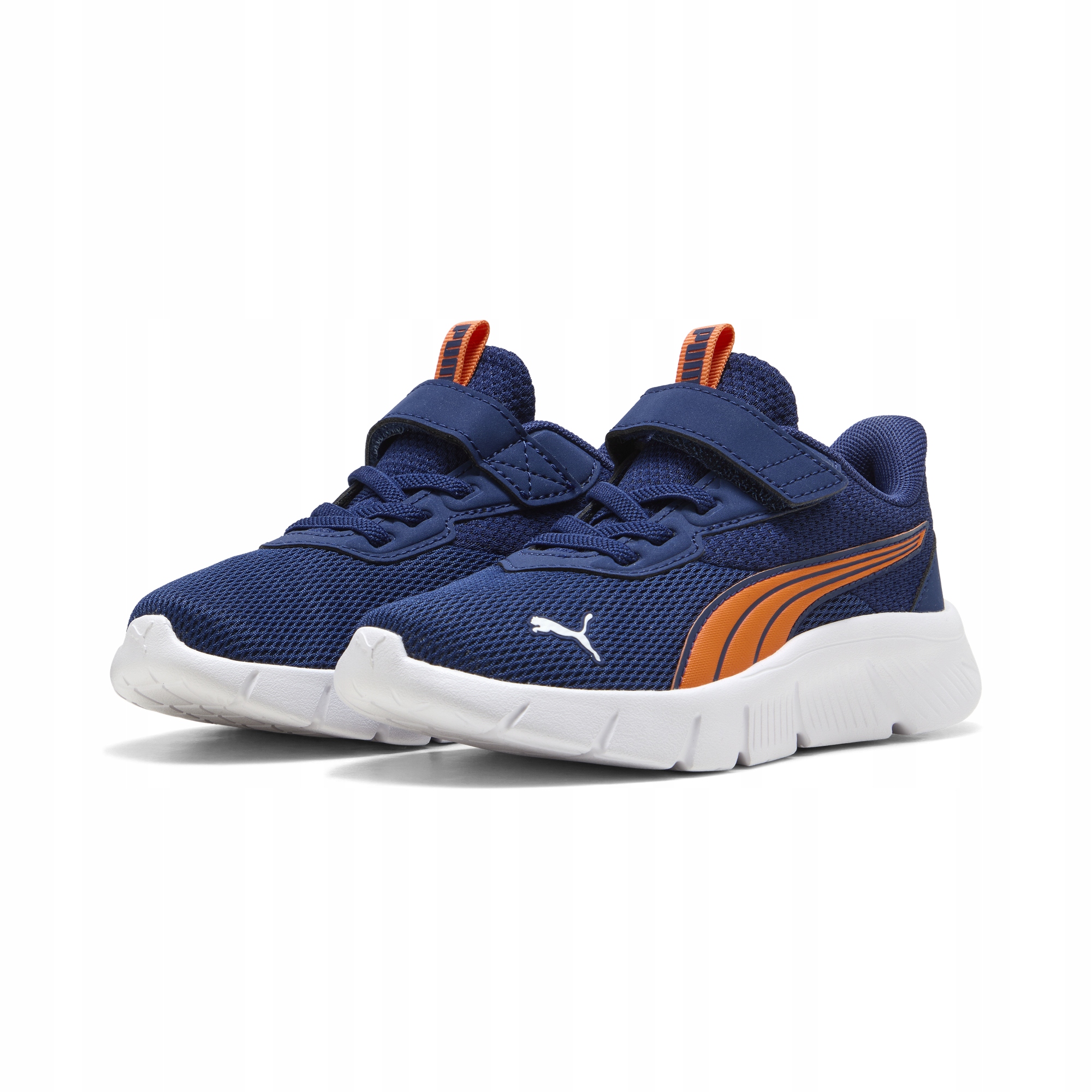 Buty dziecięce sportowe Puma FlexFocus Modern Acps 40151925 niebieskie 31.5