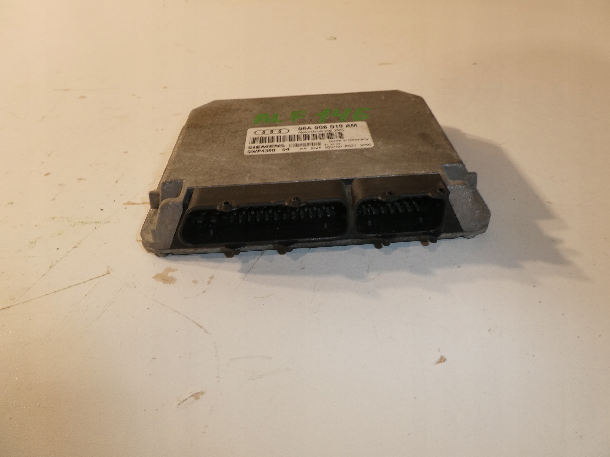 AUDI A3 8L computer control unit 06A906019AM