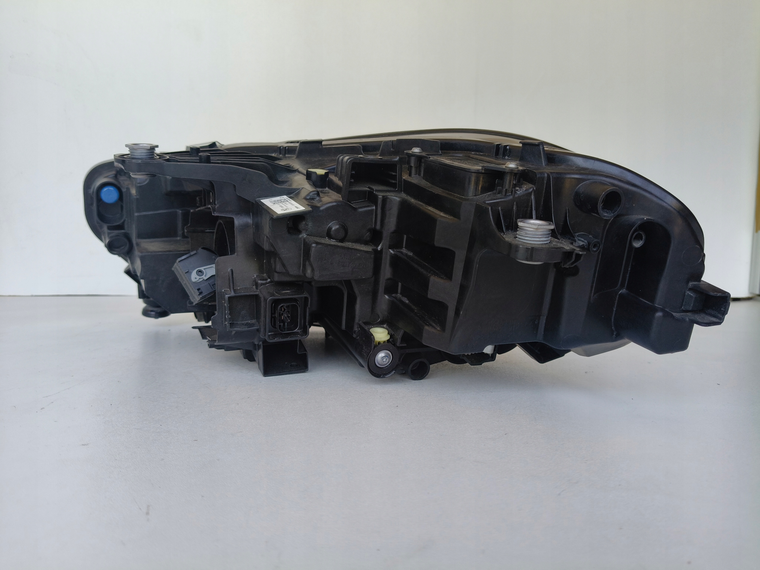 light right REFLEKTOR BMW 1 F70 2 F74 24- FULL LED SHADOW BLACK