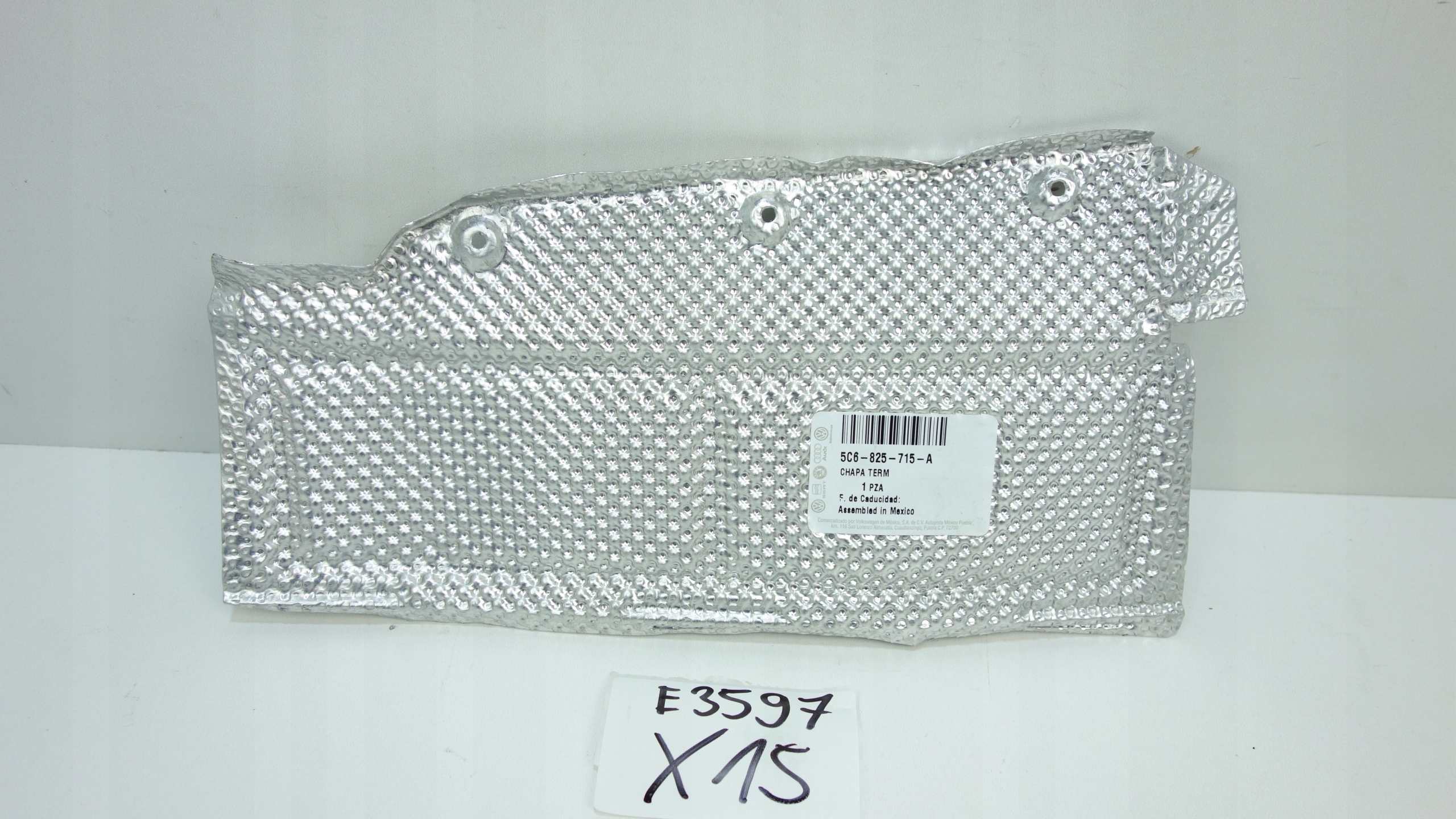 Blende Abdeckung TERMICZNA VOLKSWAGEN JETTA VI 5C6825715A