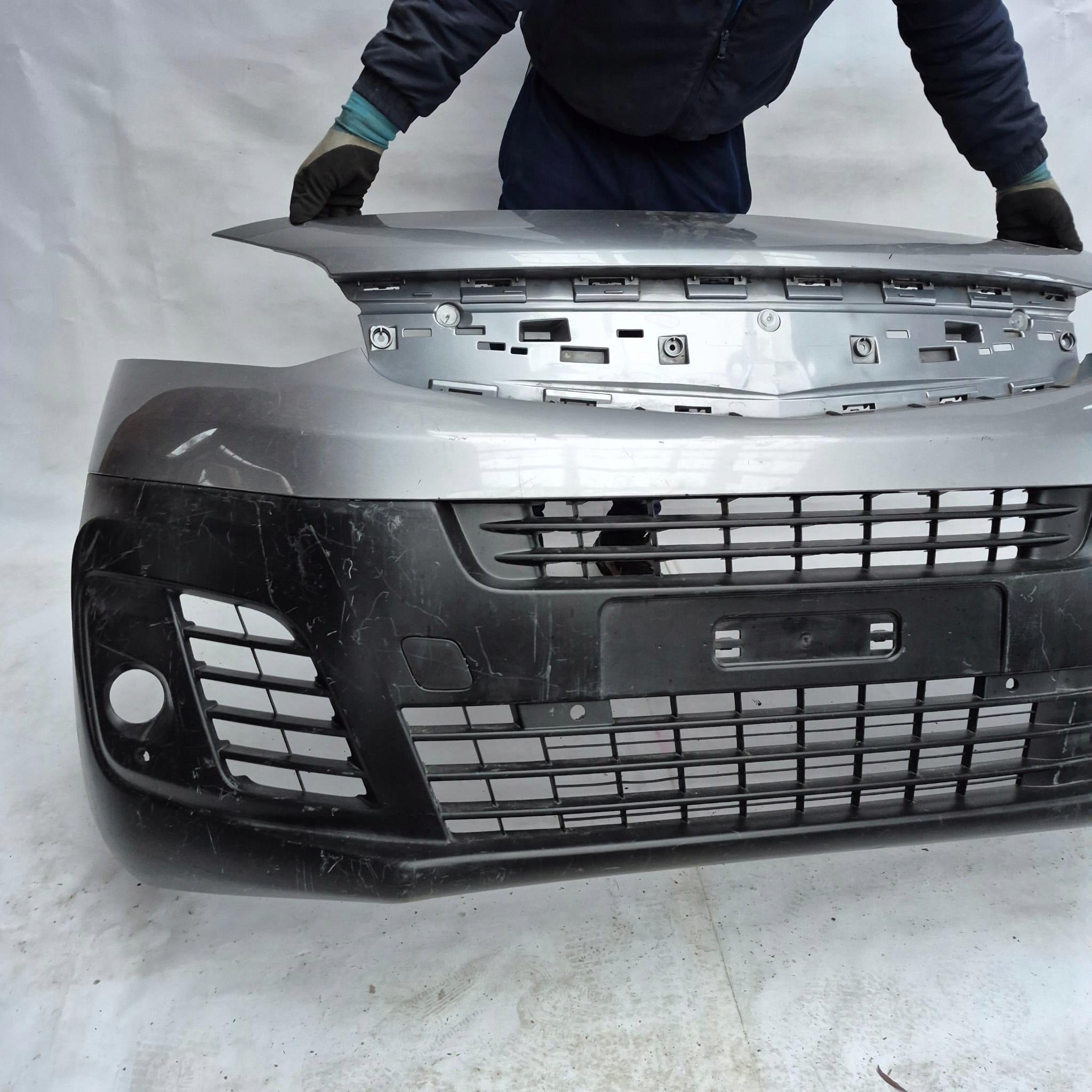 OPEL VIVARO C ZAFIRA D 19- bumper front front 9833129877 PDC