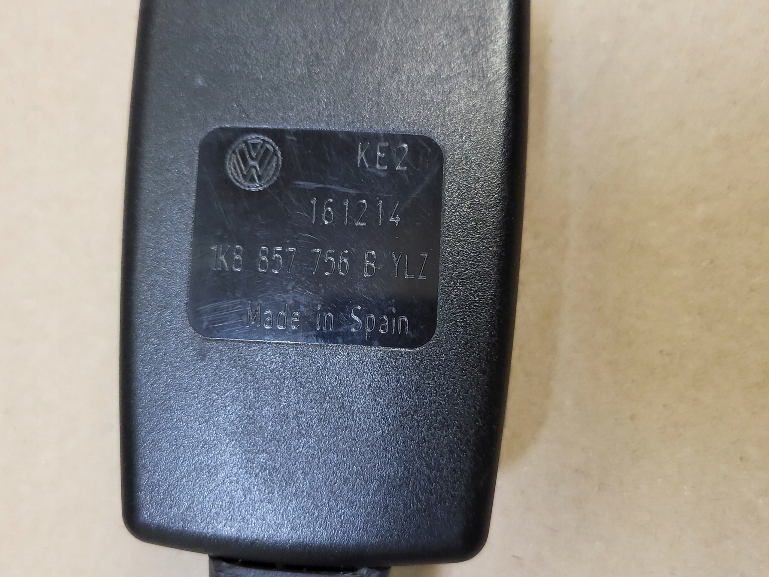 Fixation arbre ceintures sécurité de Sécurité Siège Droit Avant VW PASSAT CC B7 OE EU