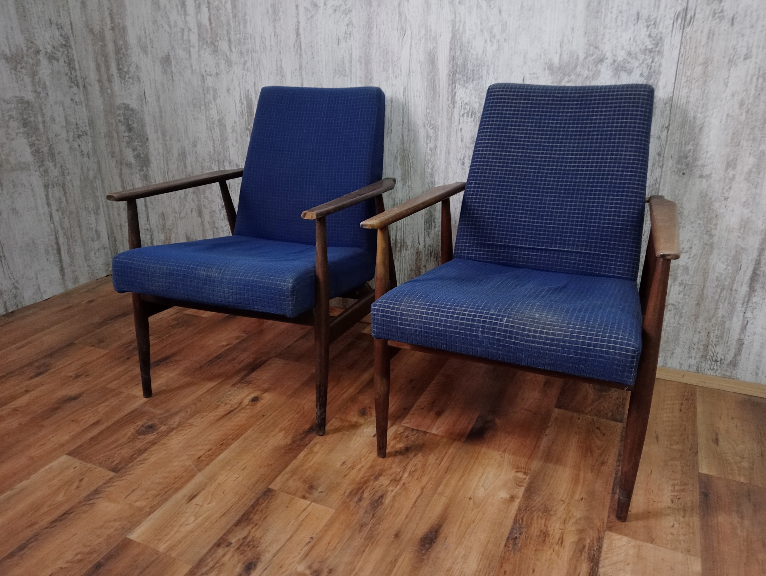 Stary Fotel PRL Lisek typ 300-190 nr 2