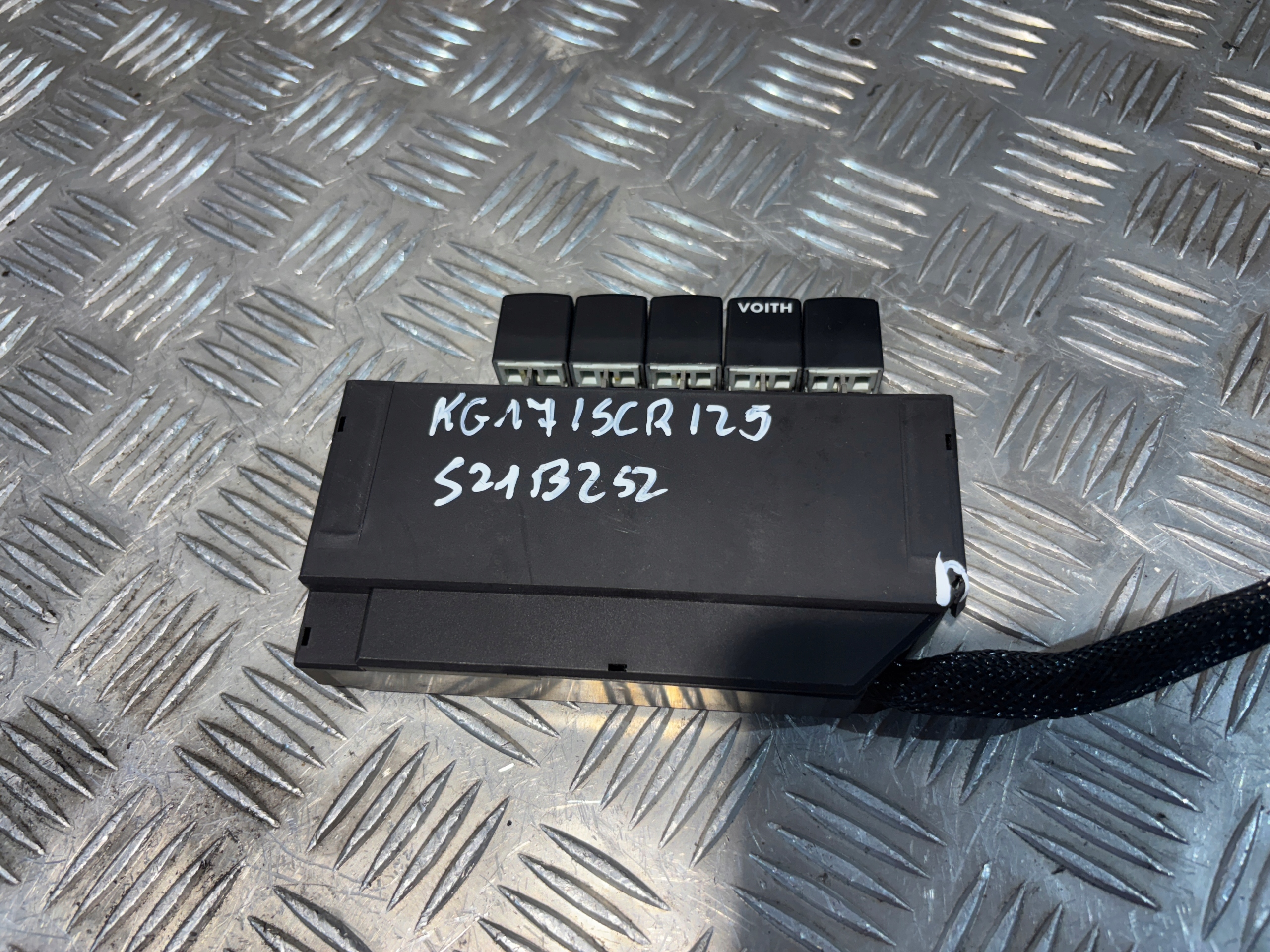 switch changes of the gear MAN 81.25525.0201