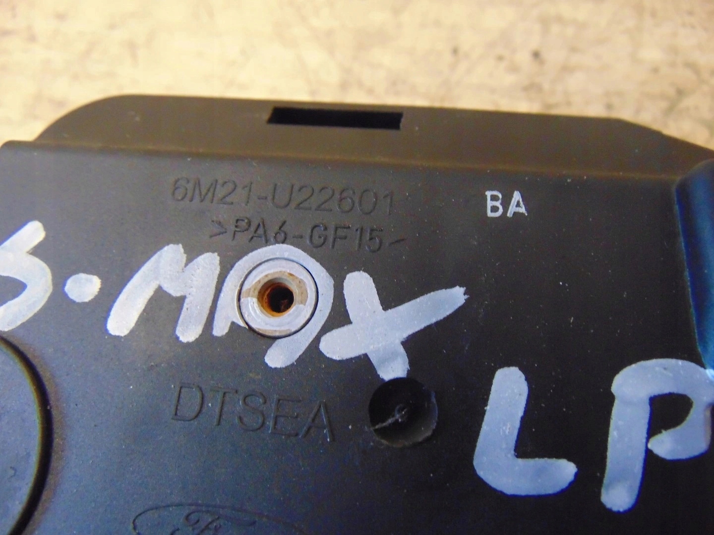 ручка двери левая передняя FORD S-MAX MK1