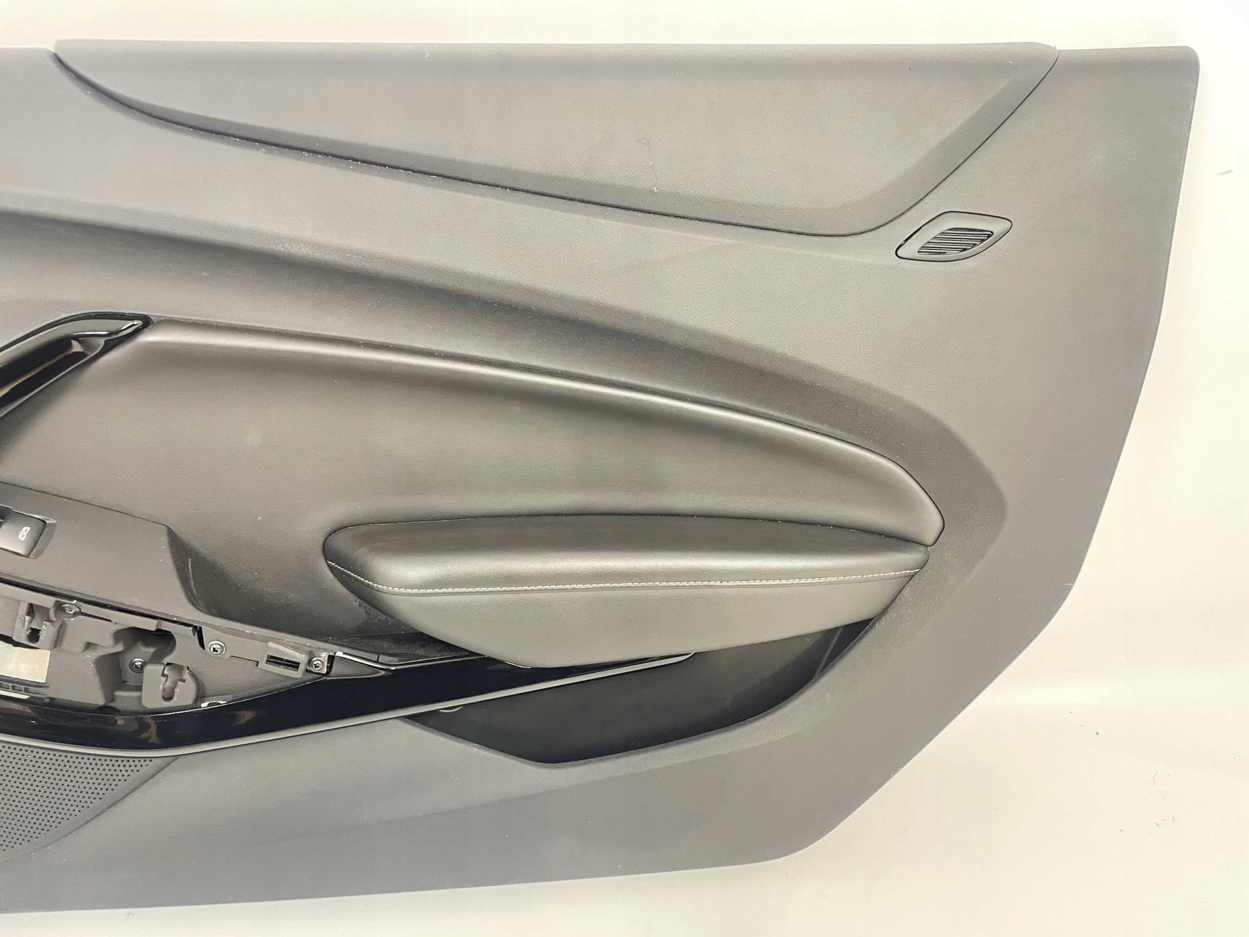 Chevrolet Camaro SS side door prawych 2016-18