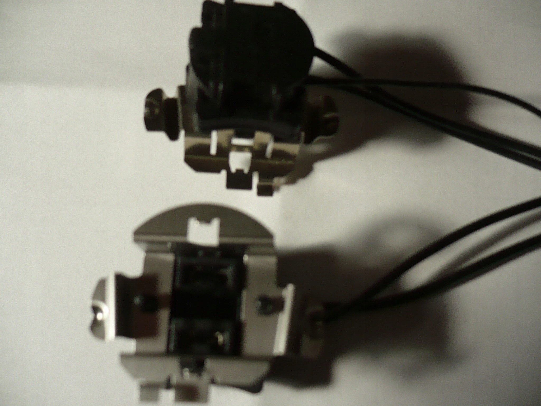 OPRAWKA ADAPTER ŻARÓWKI H7 BOSCH AL OPEL ZAFIRA B MERCEDES B KLASA 246