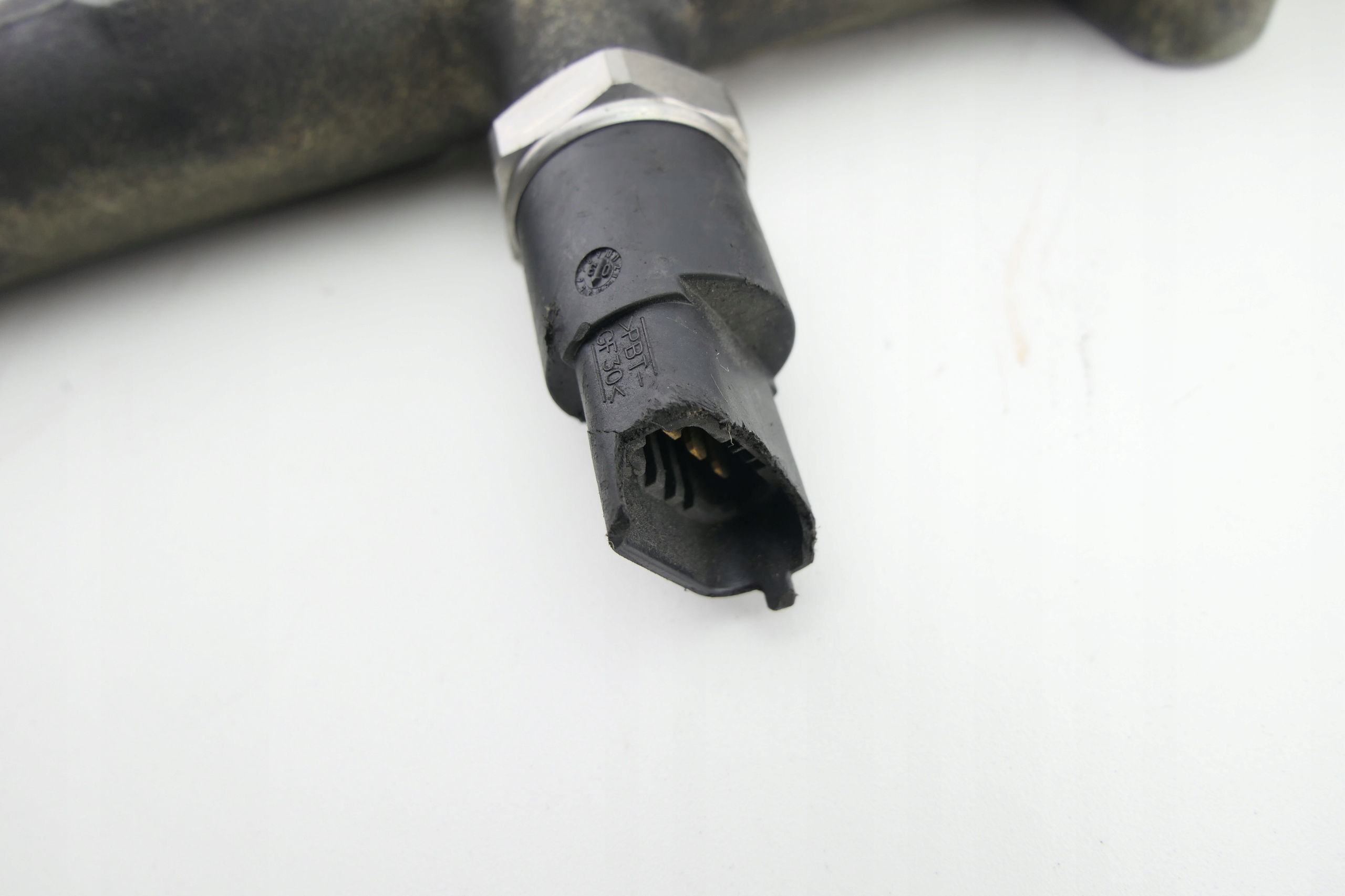 rampe injection KIA SORENTO et 2.5 CRDI 0445214061