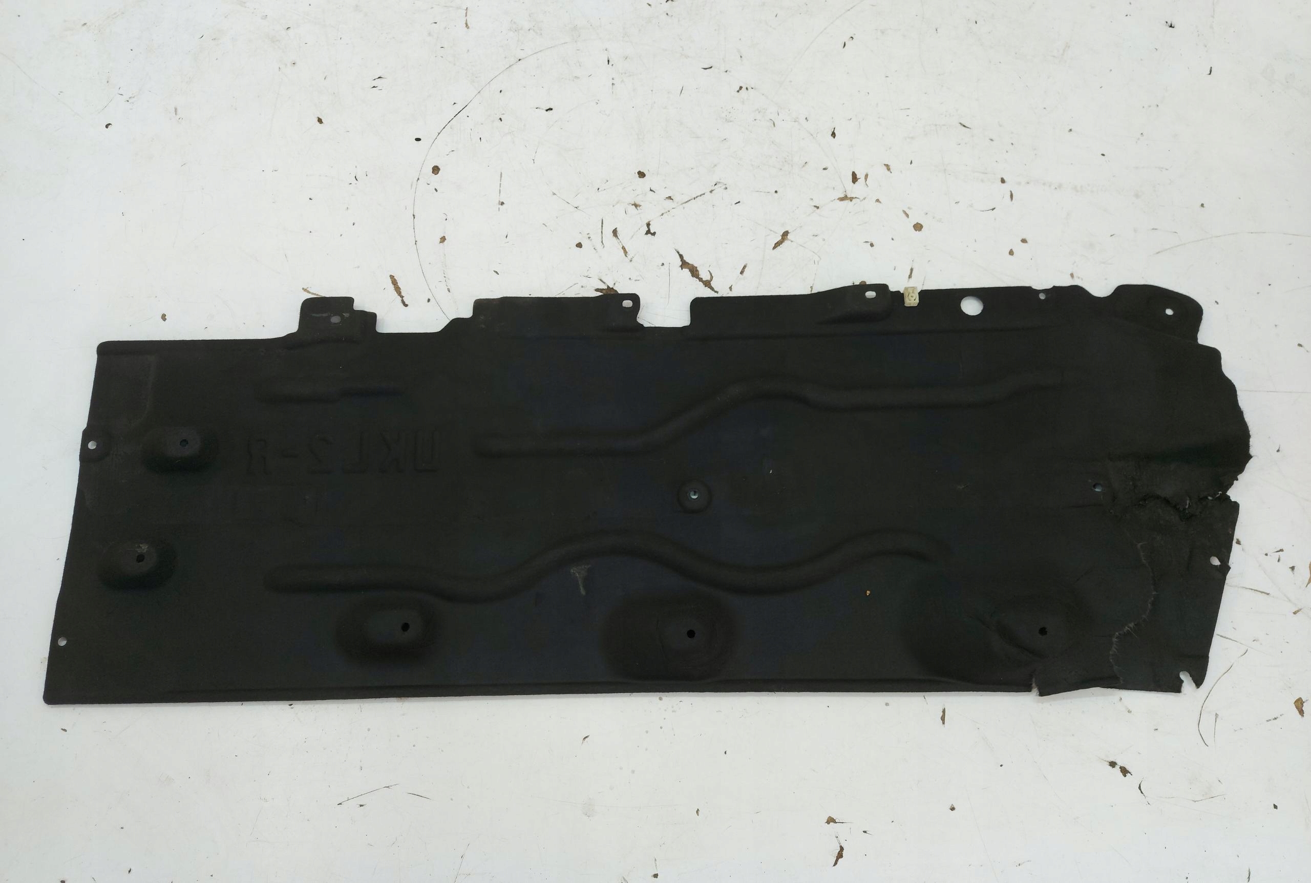 BMW U06 220d abdeckung Blende Abdeckung PODOWZIA links heck