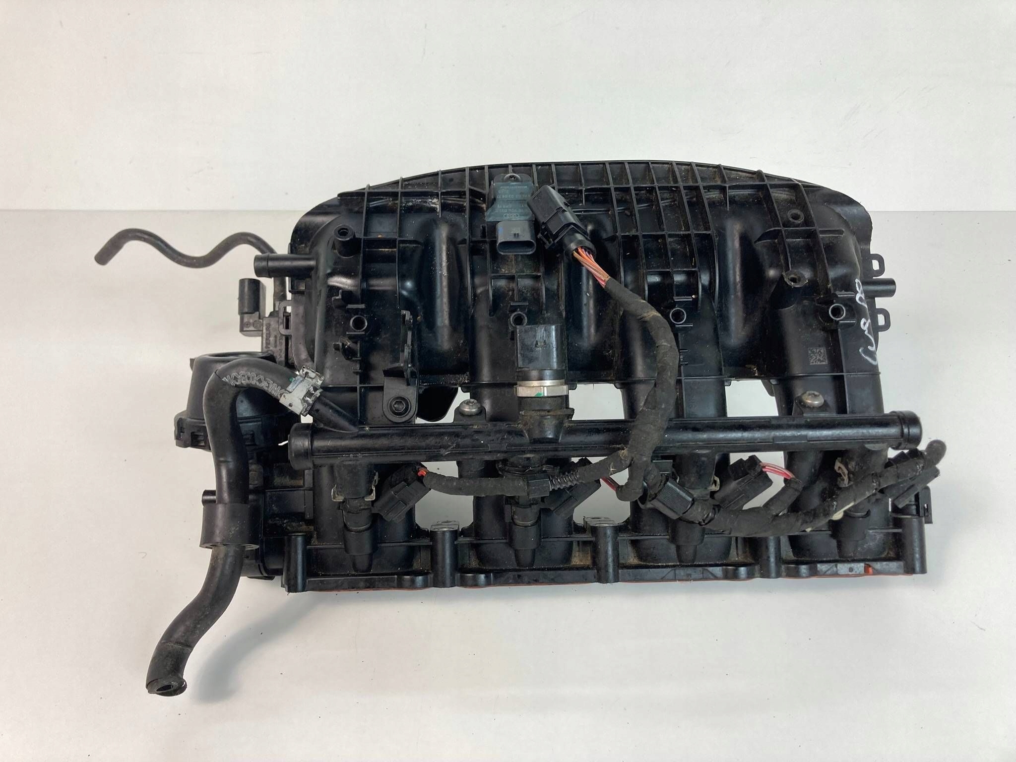 Opel Astra K 1.6D intake manifold 55500092