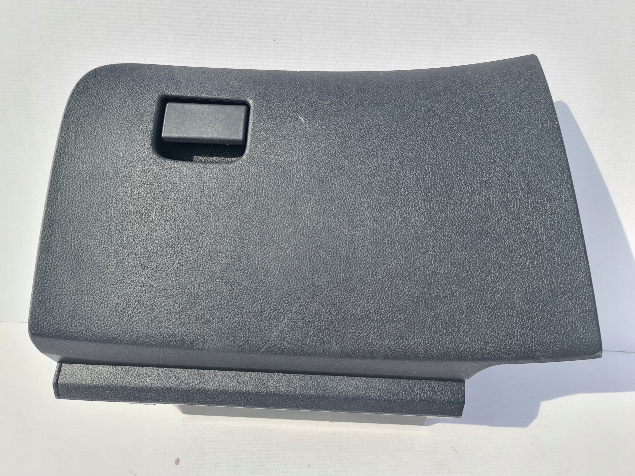 X-TRAIL T32 SCHOWEK PASAŻERA 685004CC0