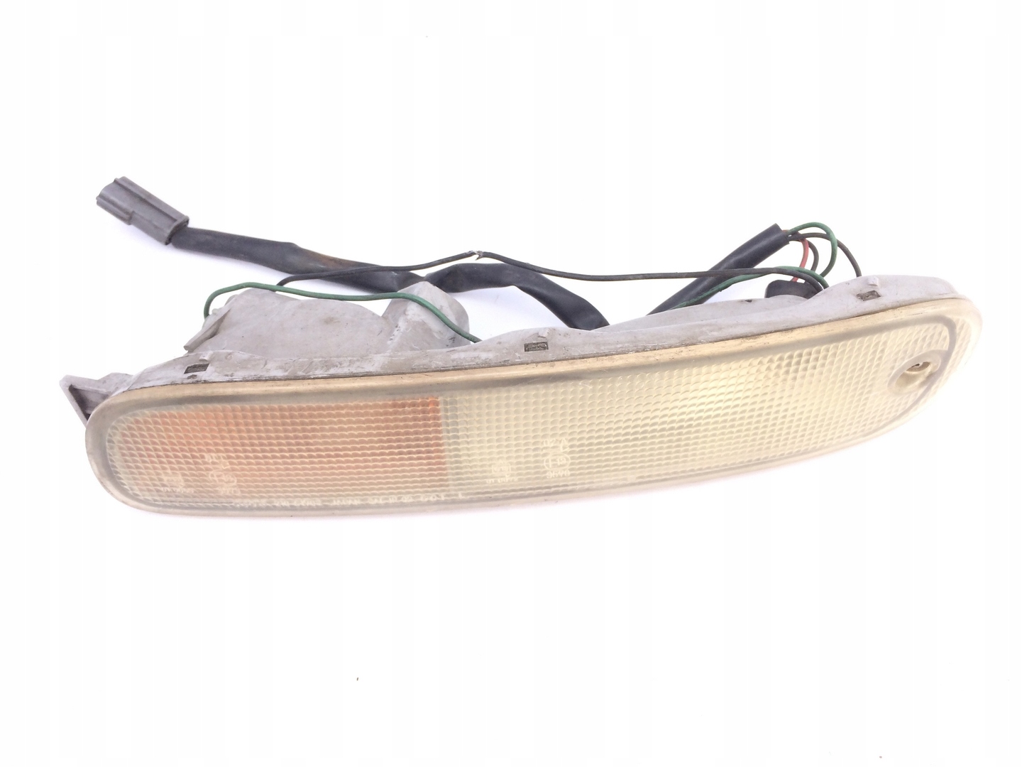 Indicateur de direction MAZDA 323F Gauche 21061703 KOITO