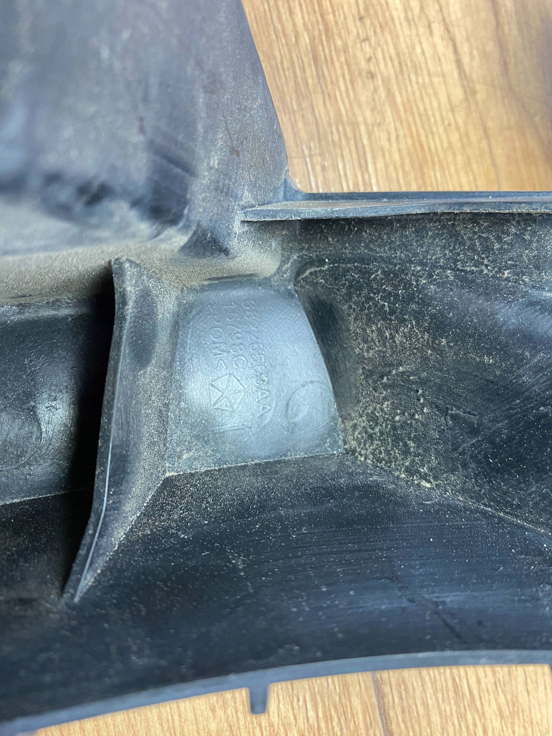 bumper bracket of the rear left Dodge Charger 2015+