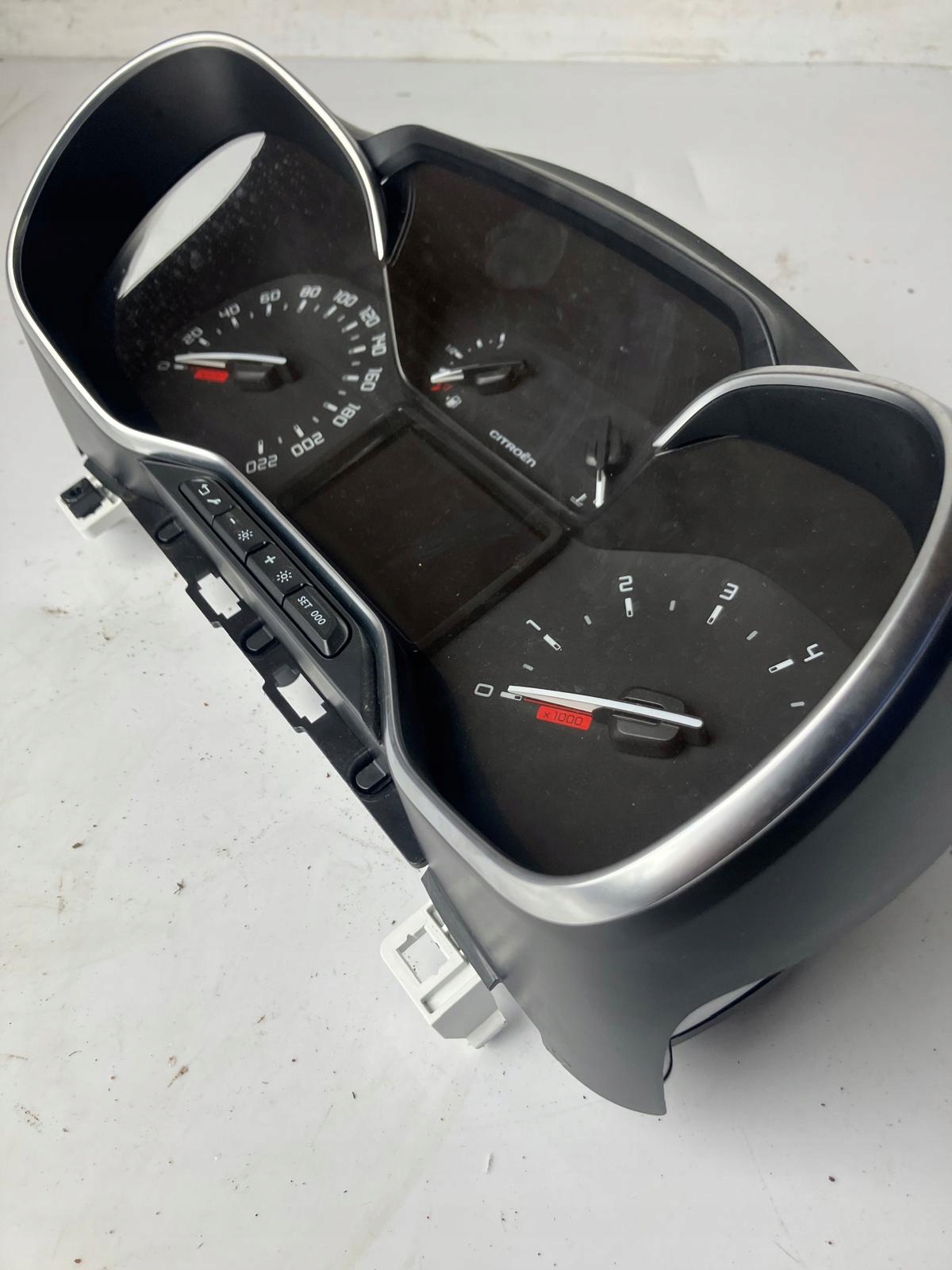 dials dials CITROEN C3 III 1.2 THP 9823058380