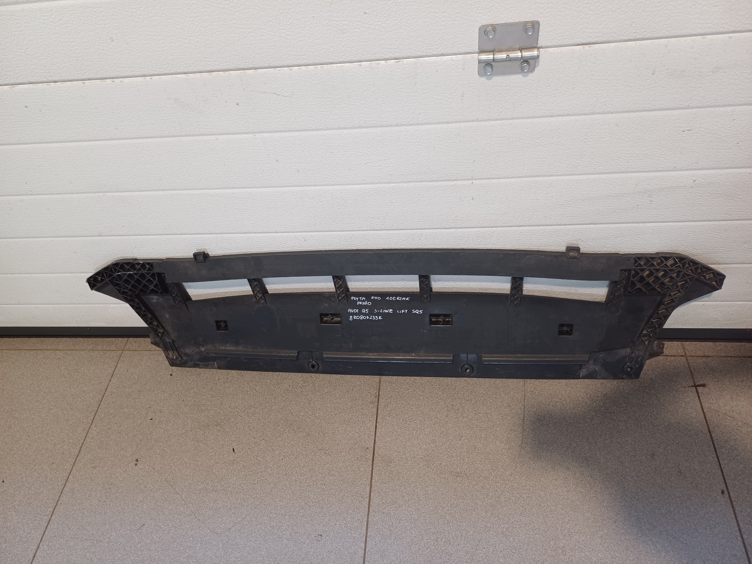 cover below bumper front front AUDI Q5 SQ5 8R0807233E