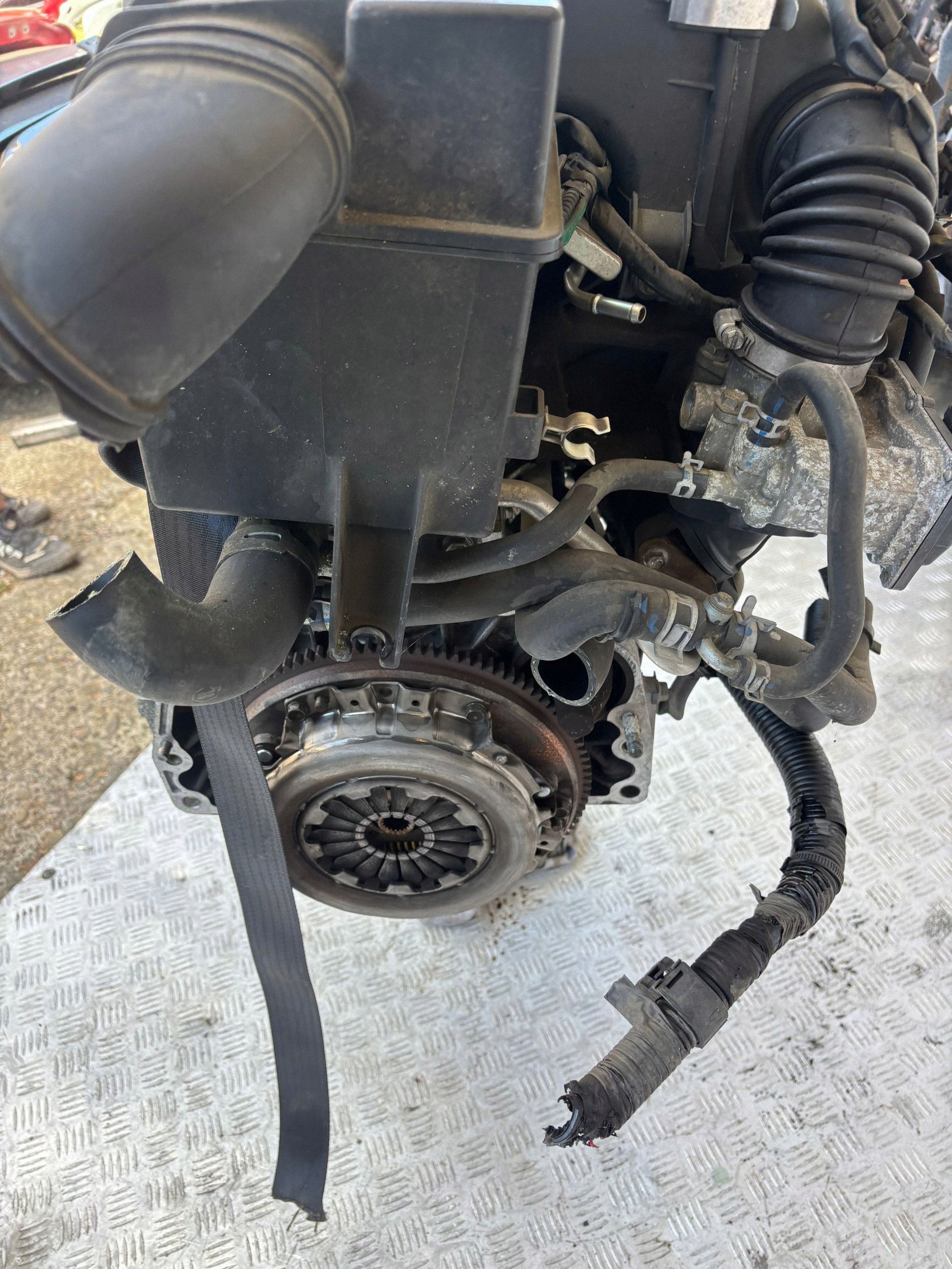 engine complete M13A 1.3 16V SUZUKI SWIFT MK6