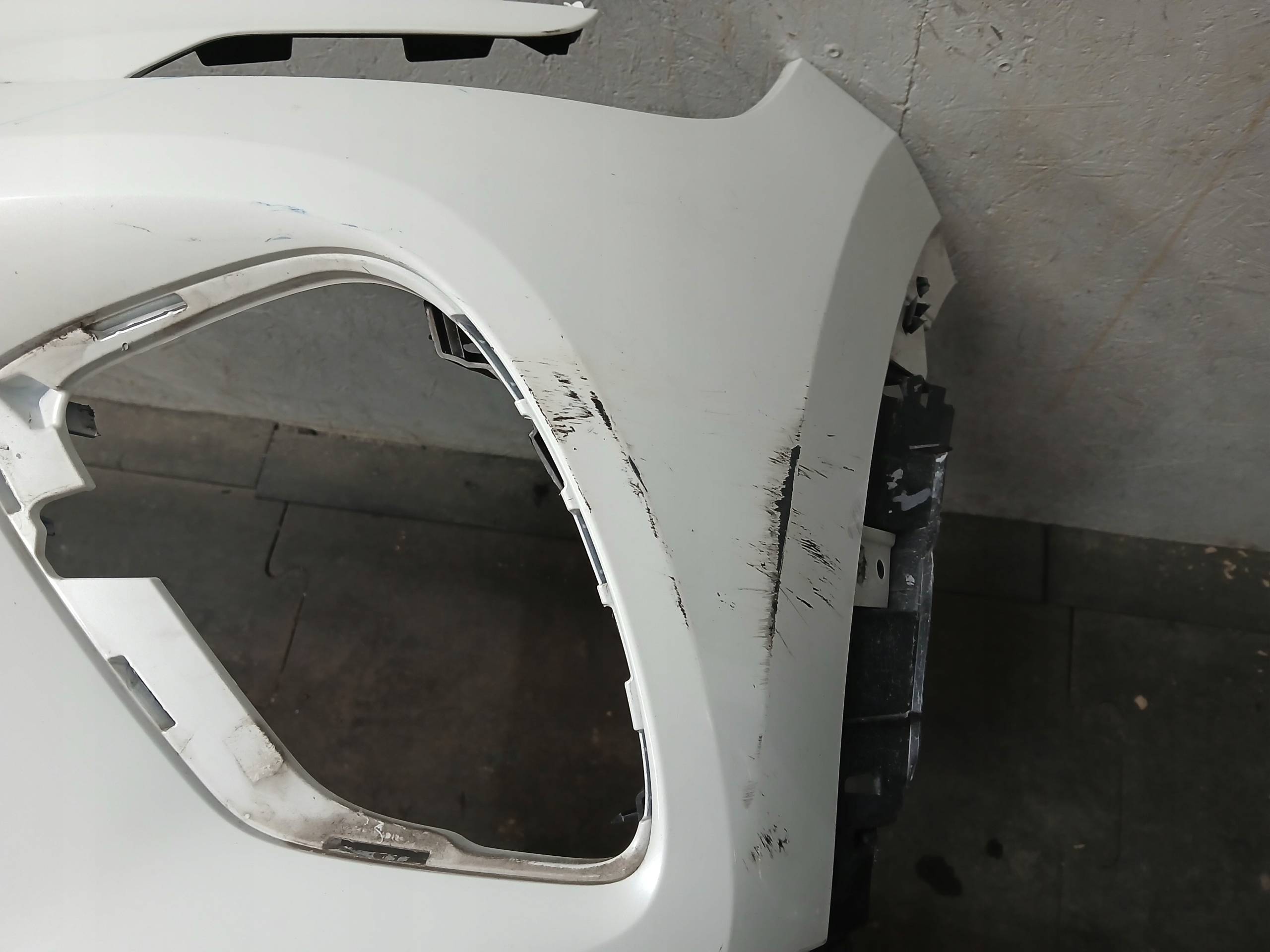 Paraurti Anteriore RENAULT CAPTUR II 2