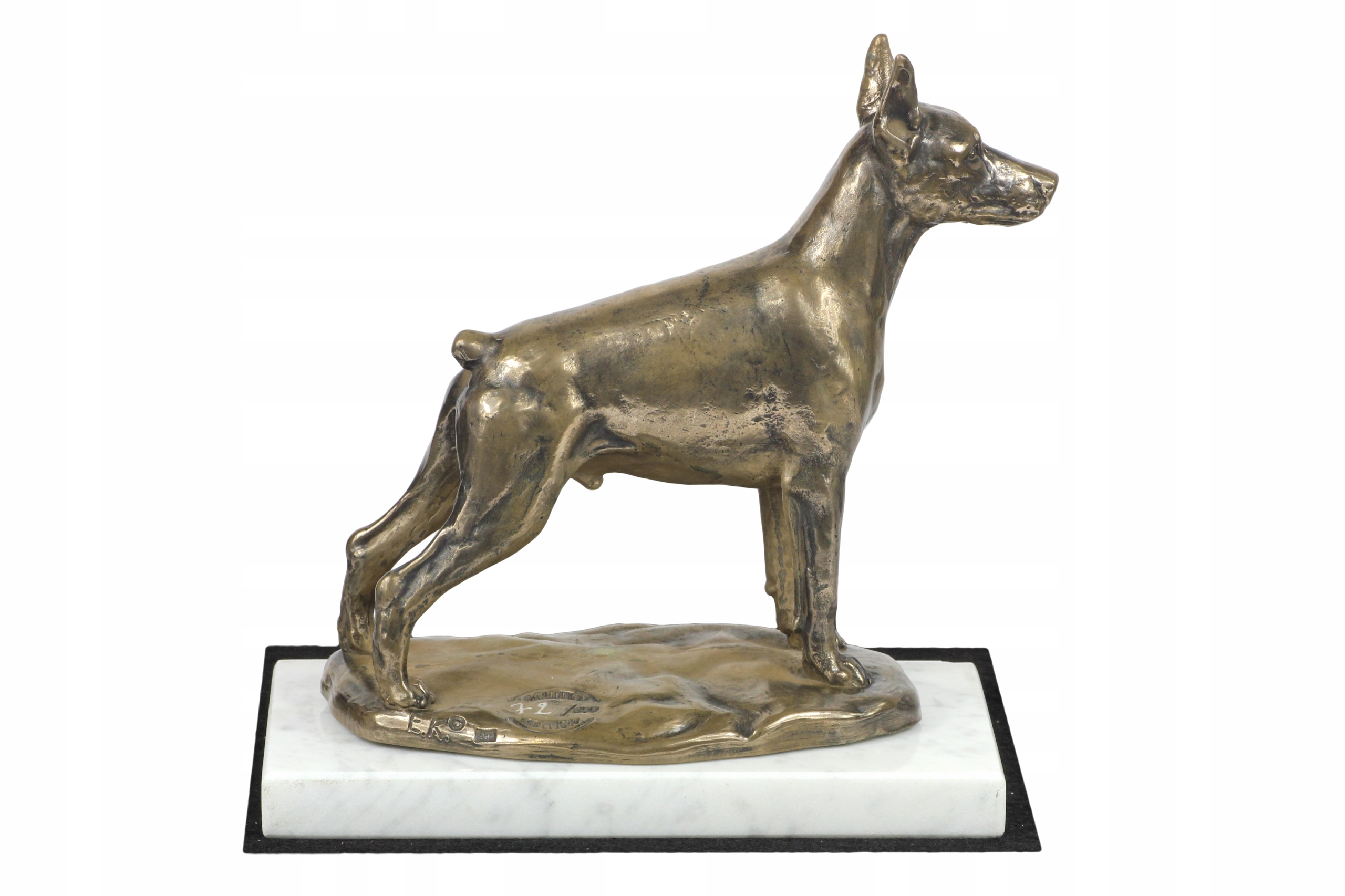 Doberman figúrka psa na stôl, soška, socha, socha