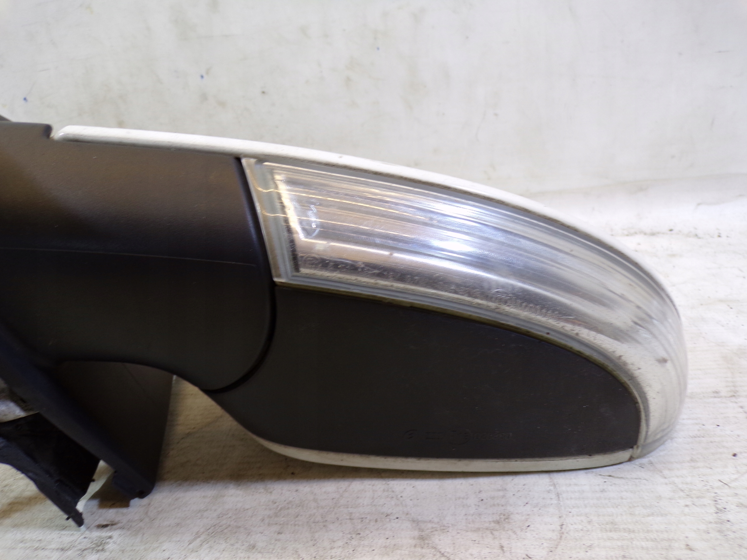 mirror left VOLKSWAGEN GOLF 5 V 6 PIN