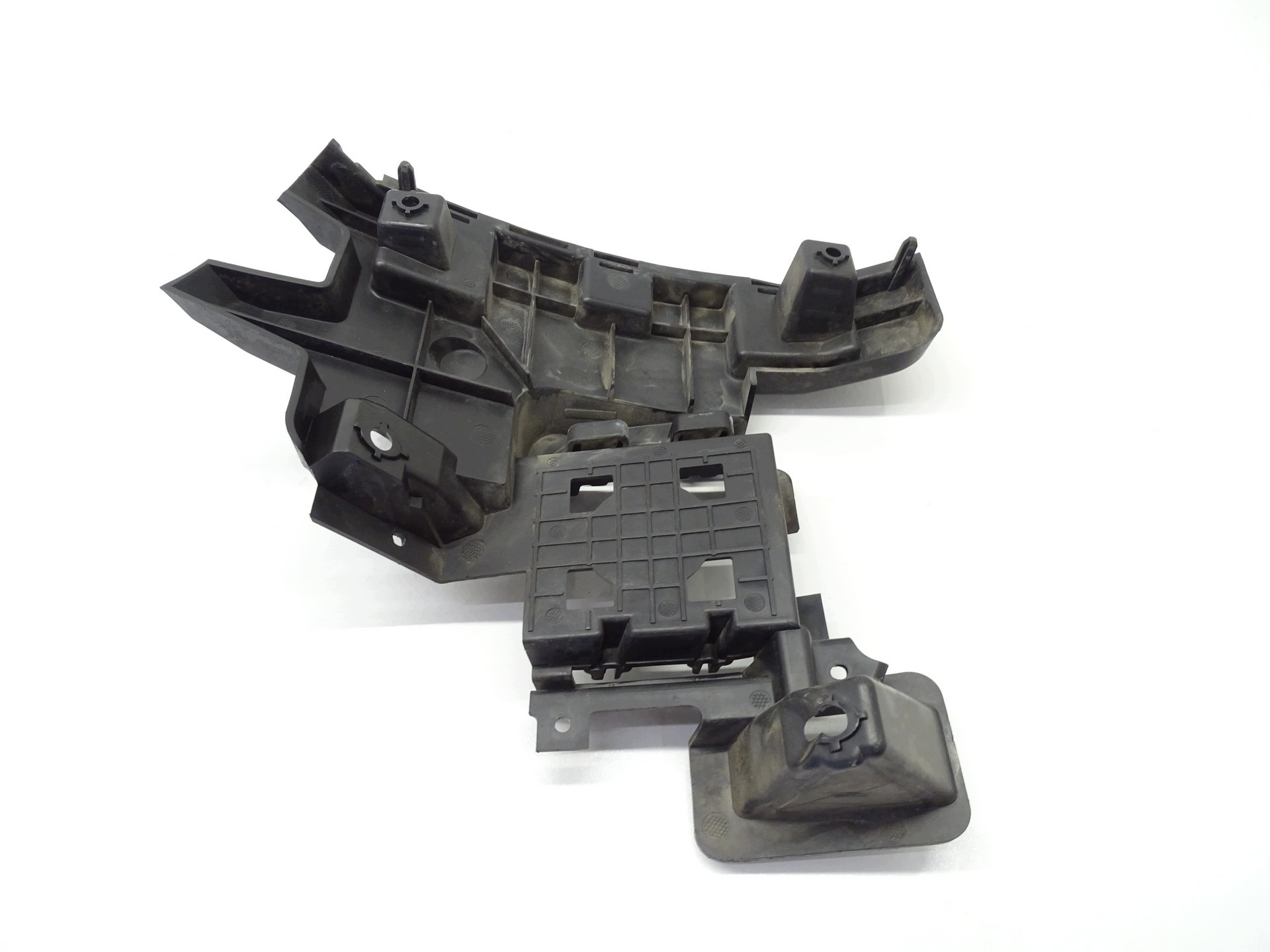 bumper bracket left rear part VOLVO S60 31323837