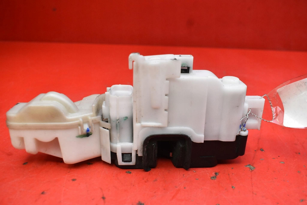 lock door left front front EU ALFA ROMEO 159 KOMBI 05-11