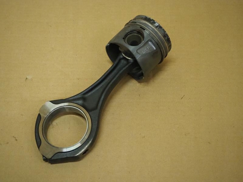 8340E - Поршень шатун 3.0 CDI V6 MERCEDES W211 W219