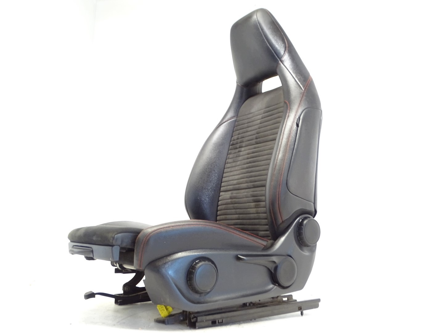 seats left front front driver´s semi leather MERCEDES A KLASA W176