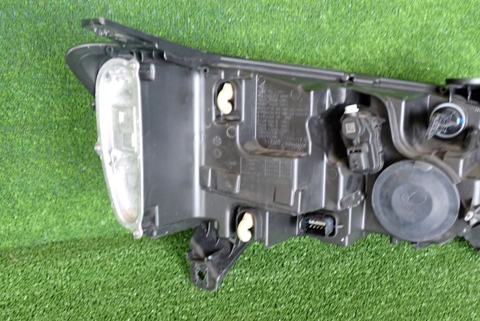 DACIA LOGAN SANDERO III JOGGER 20- reflektor left light left