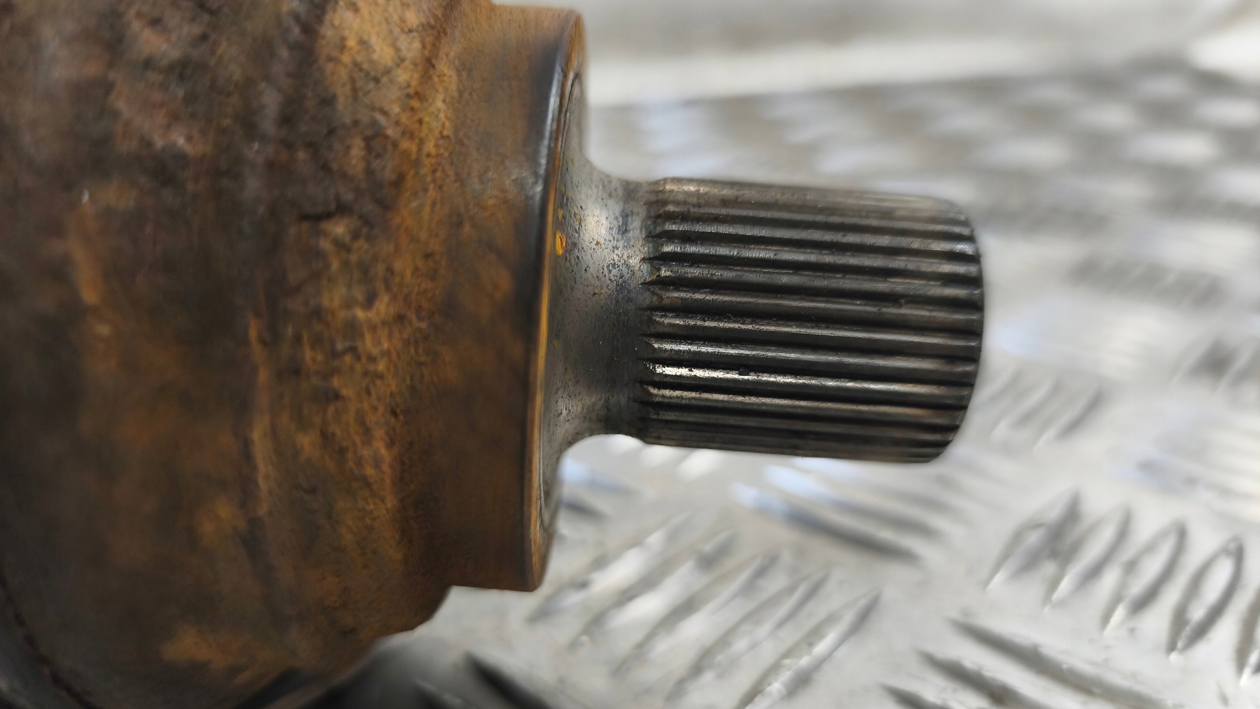 semi-axis right VW GOLF VI 2009r 1.4B 1K0407272MP