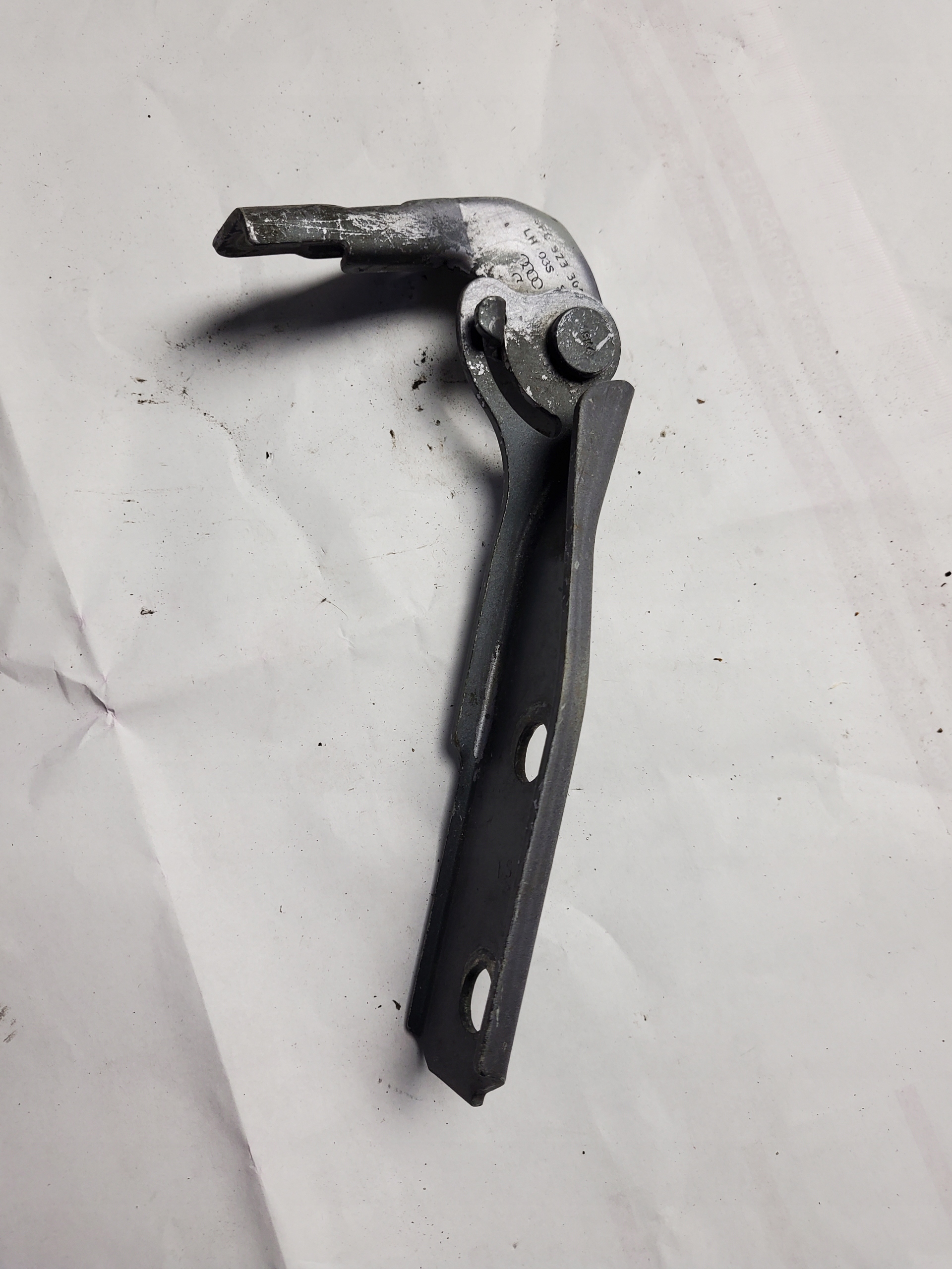 hinge bonnets left front AUDI A3 8P 8P0823301 OE EU