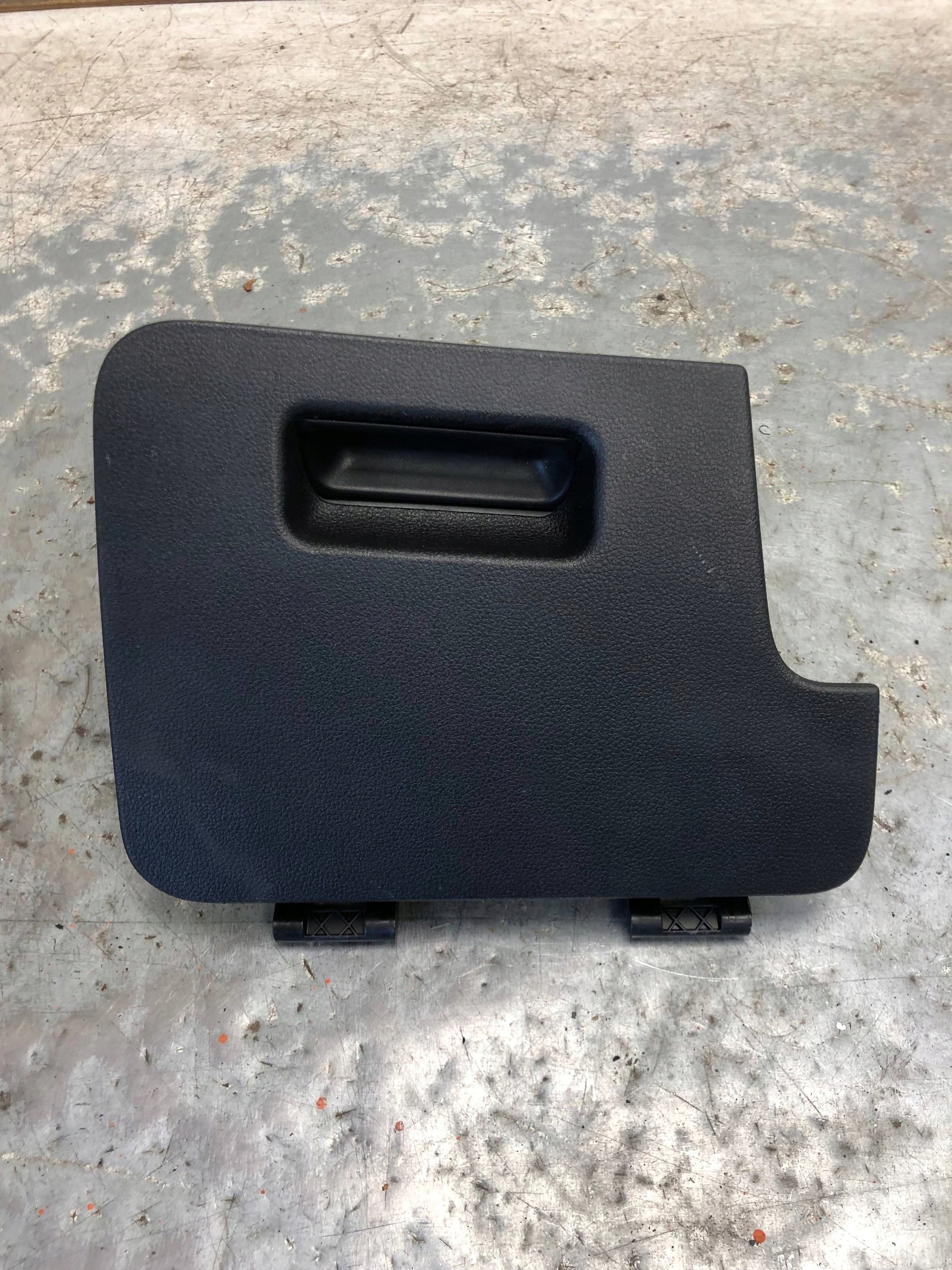 passenger compartment consoles VW TOURAN III 5TB857919A